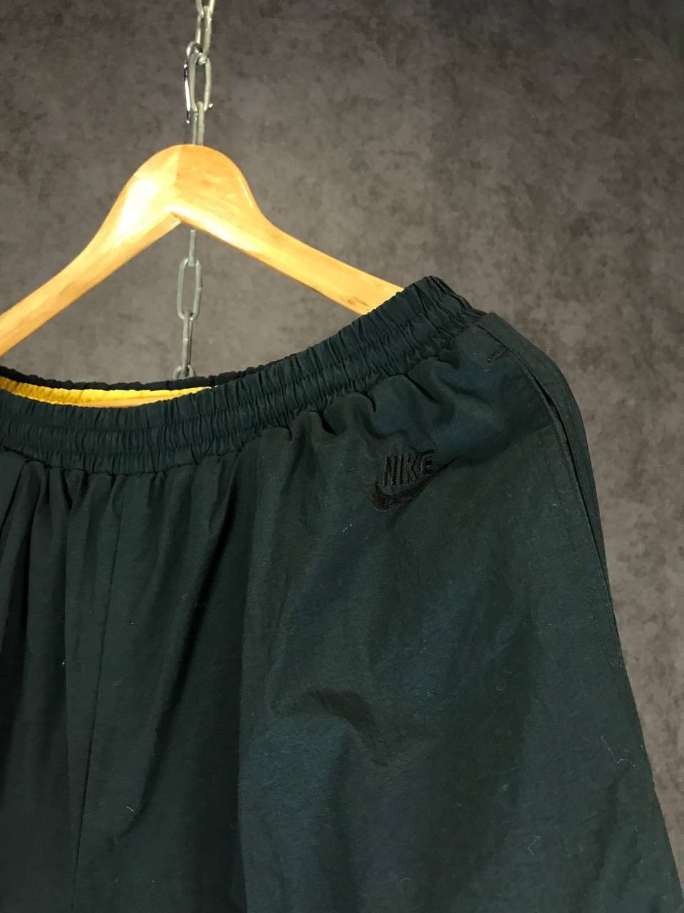 Nike Nike Challenge Court swoosh vintage nylon sweatpants Size US 34 / EU 50 - 2 Thumbnail