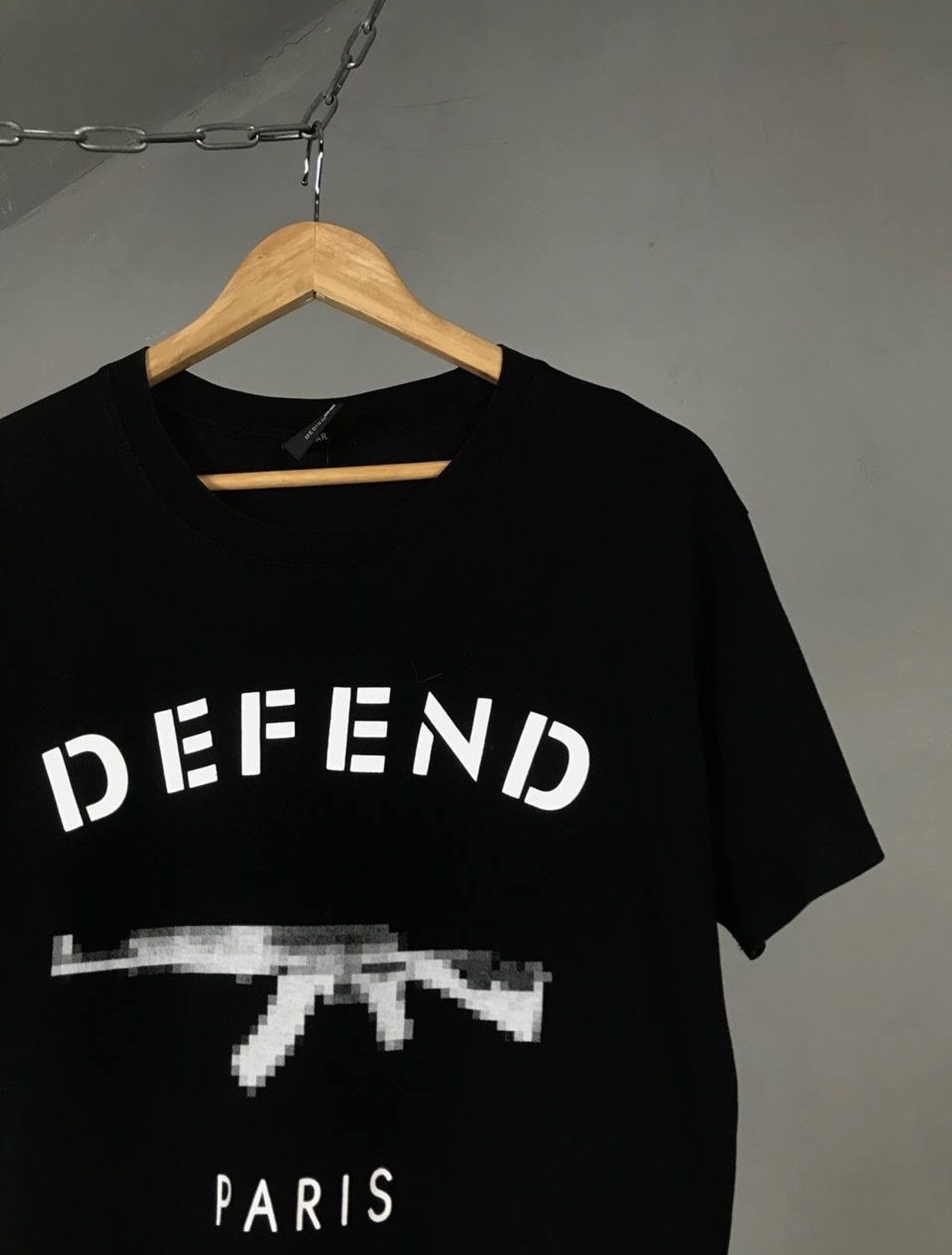 DEFEND PARIS × Designer Defend Paris luxury streetwear tee Size US M / EU 48-50 / 2 - 2 Thumbnail