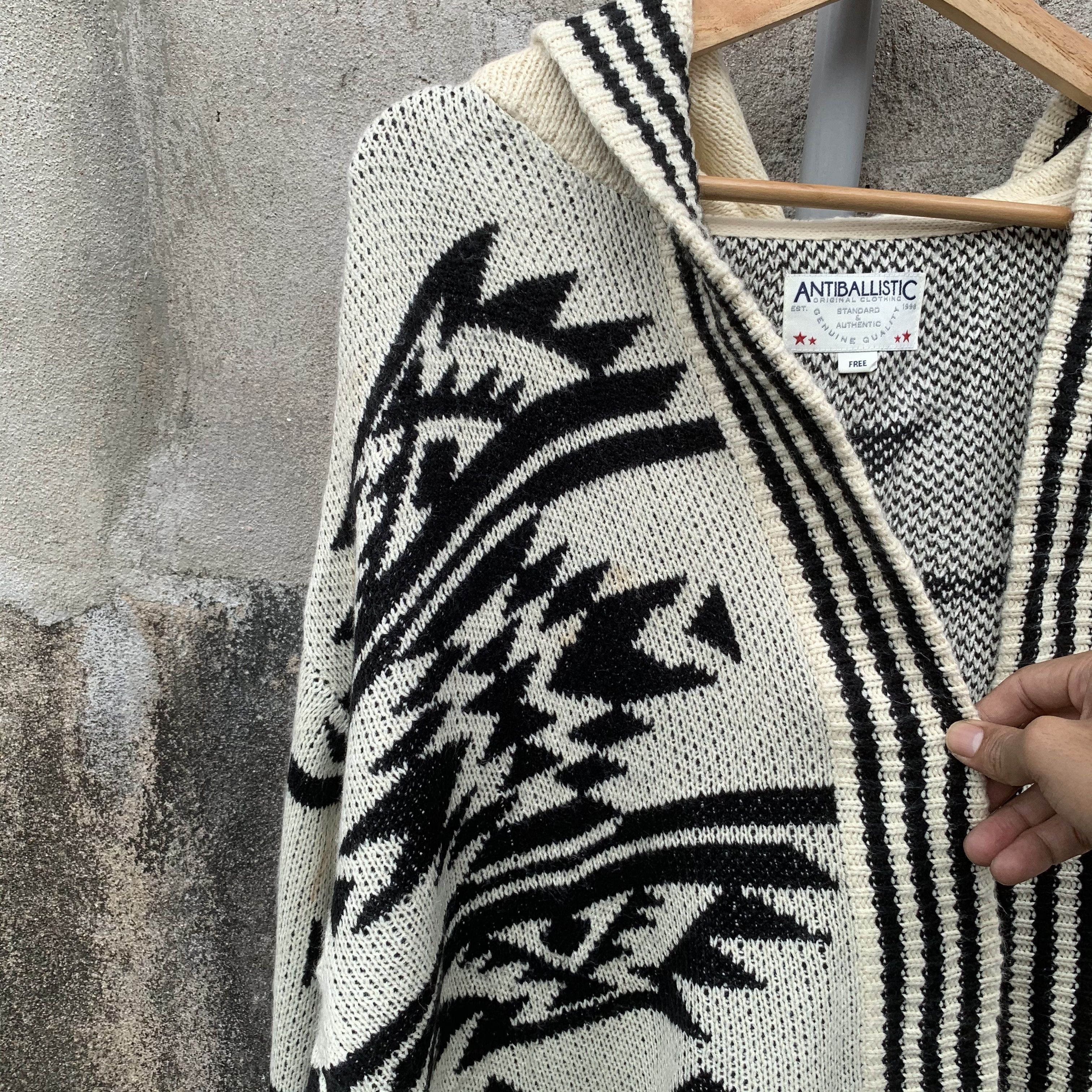Aztech Mountain ANTIBLASTIC JAPAN Knit Aztec Navajo Cardigan Hood Sweater Size US L / EU 52-54 / 3 - 5 Thumbnail