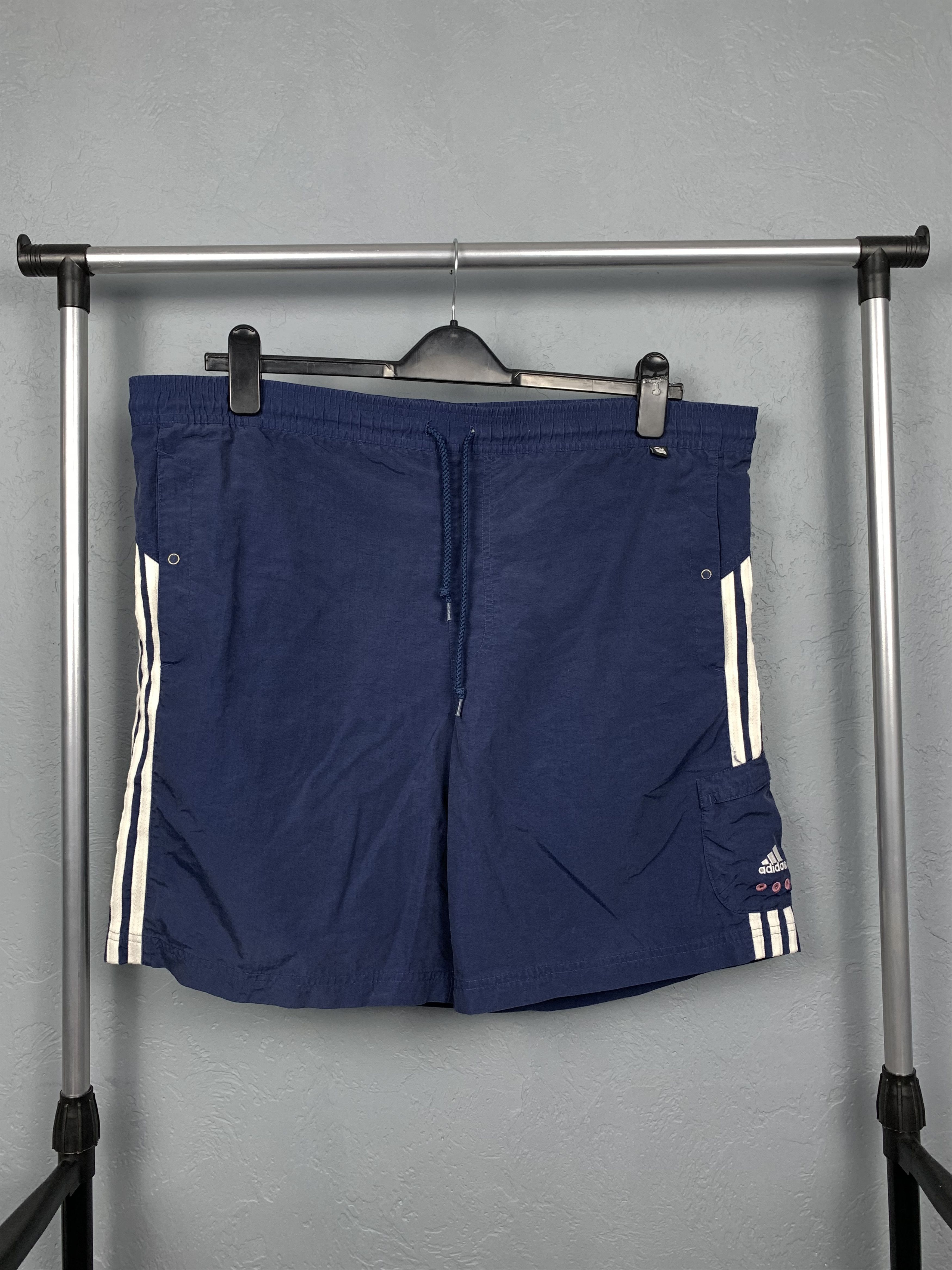 Adidas Adidas Vintage Mens Nylon Shorts Size US 34 / EU 50 - 1 Thumbnail