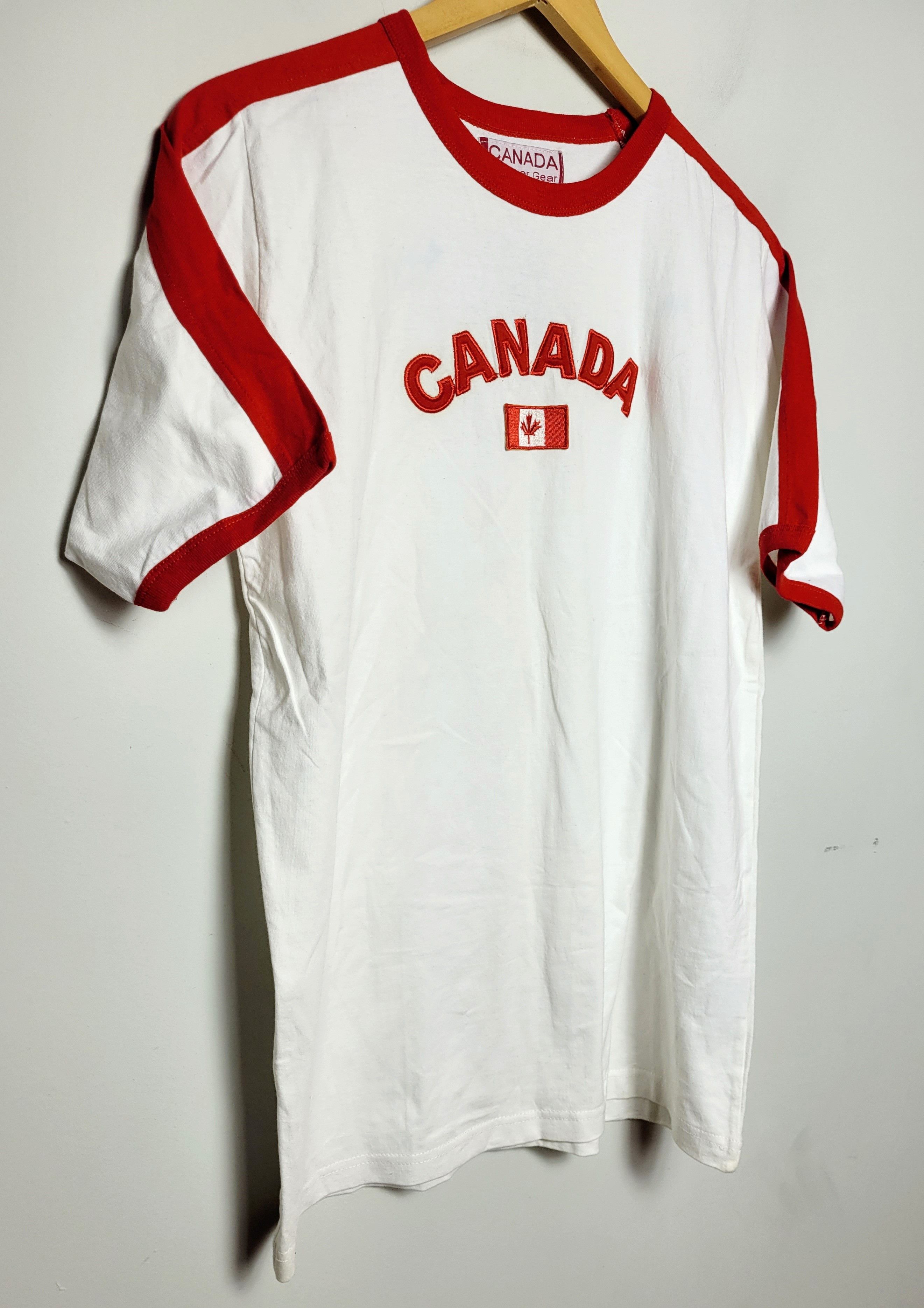 Vintage vintage Canada nwt t-shirt Size US S / EU 44-46 / 1 - 4 Thumbnail