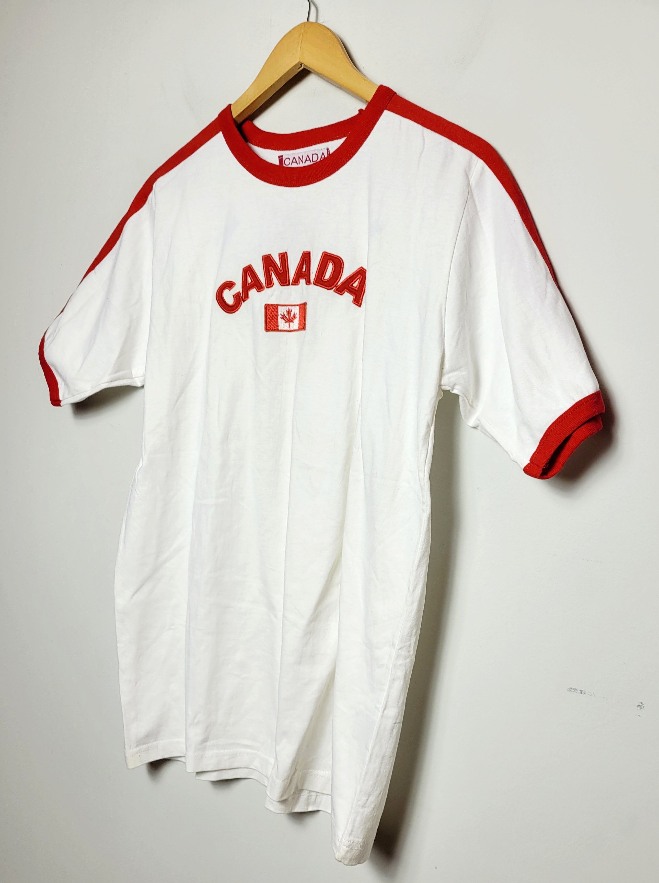 Vintage vintage Canada nwt t-shirt Size US S / EU 44-46 / 1 - 2 Thumbnail