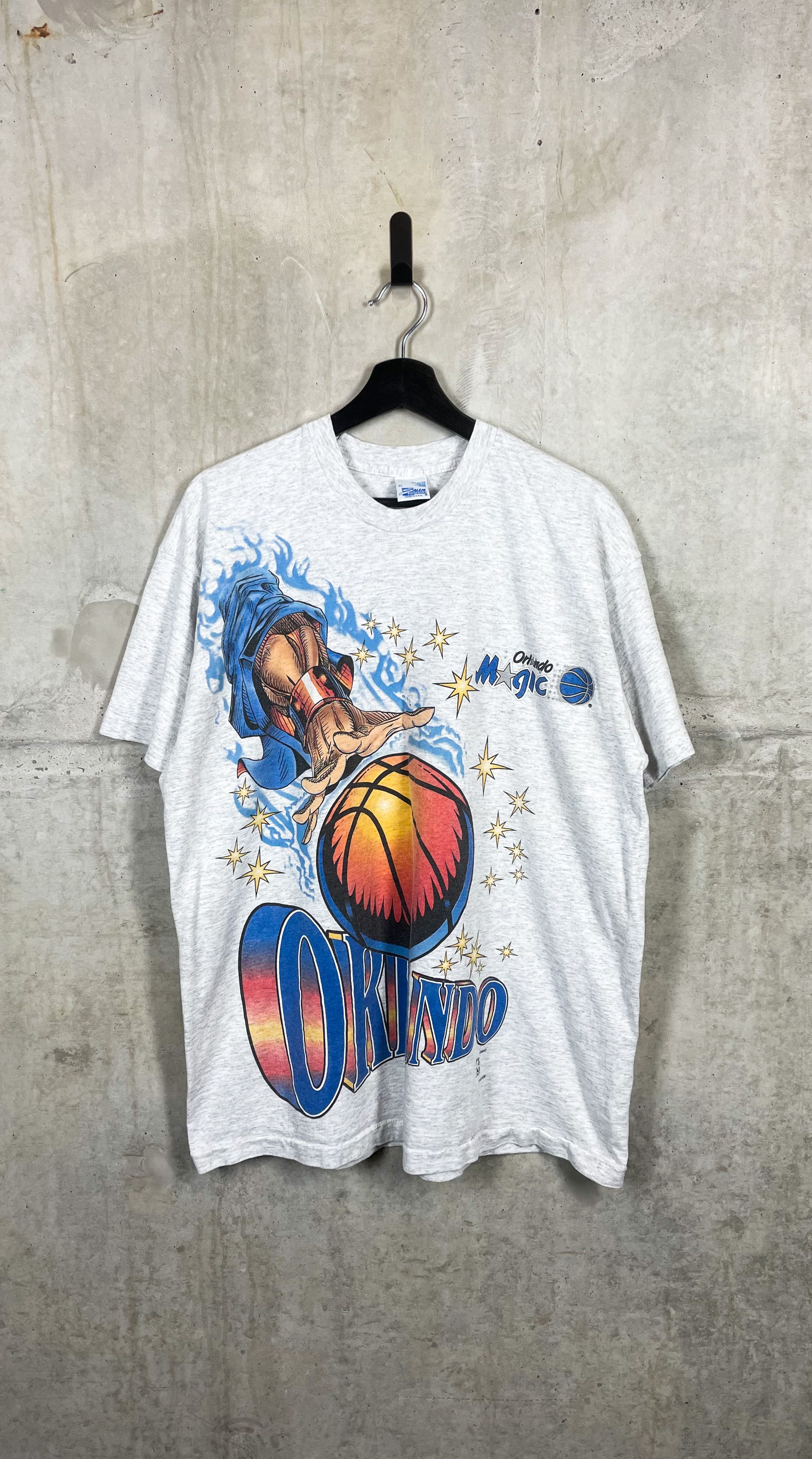 Vintage orlando deals magic t shirt