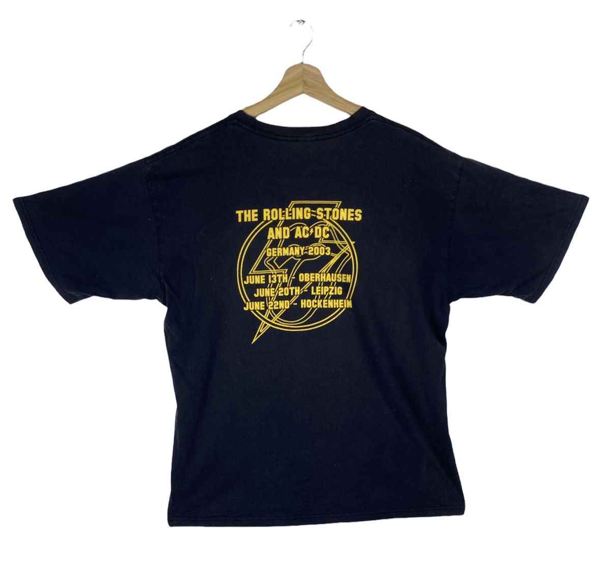 Band Tees Vintage Rolling Stones & AcDc Germany 2003 Band Tees T Shirt Size US M / EU 48-50 / 2 - 2 Thumbnail