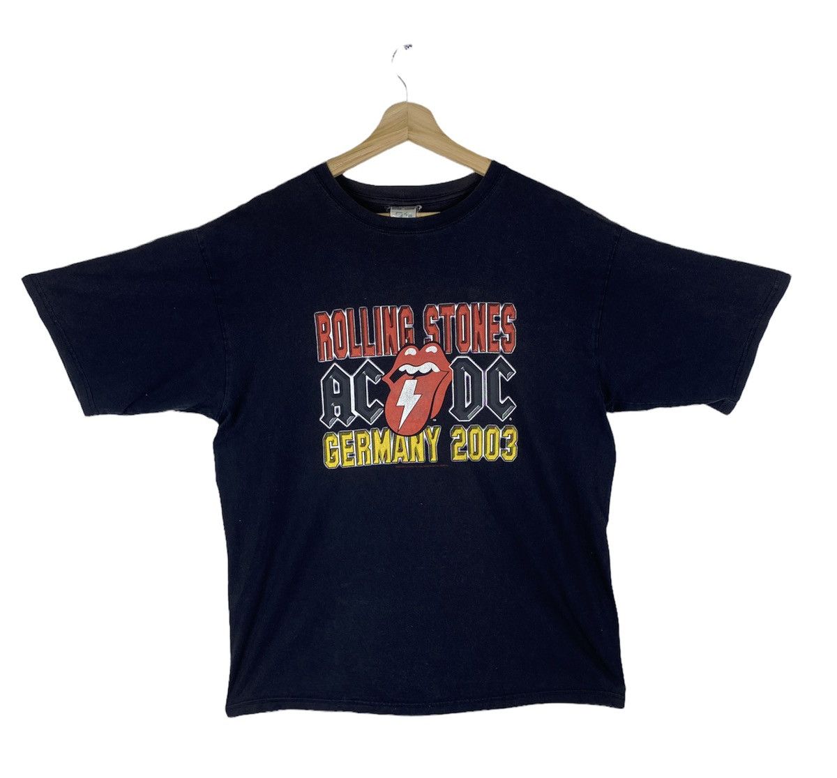Band Tees Vintage Rolling Stones & AcDc Germany 2003 Band Tees T Shirt Size US M / EU 48-50 / 2 - 1 Thumbnail