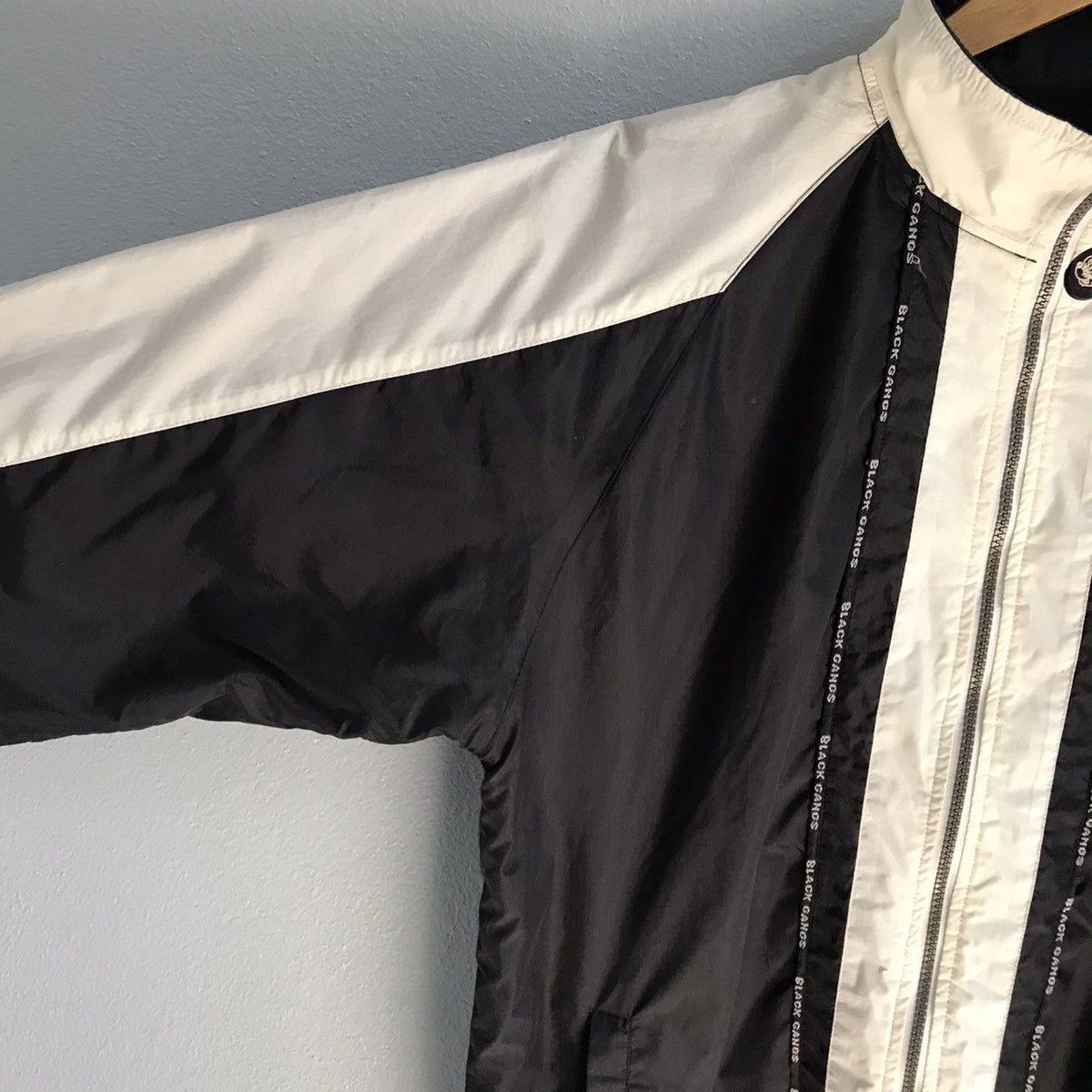 Hockey Skateboards Windproof warmer slicker jacket ski black gang Size US M / EU 48-50 / 2 - 4 Thumbnail