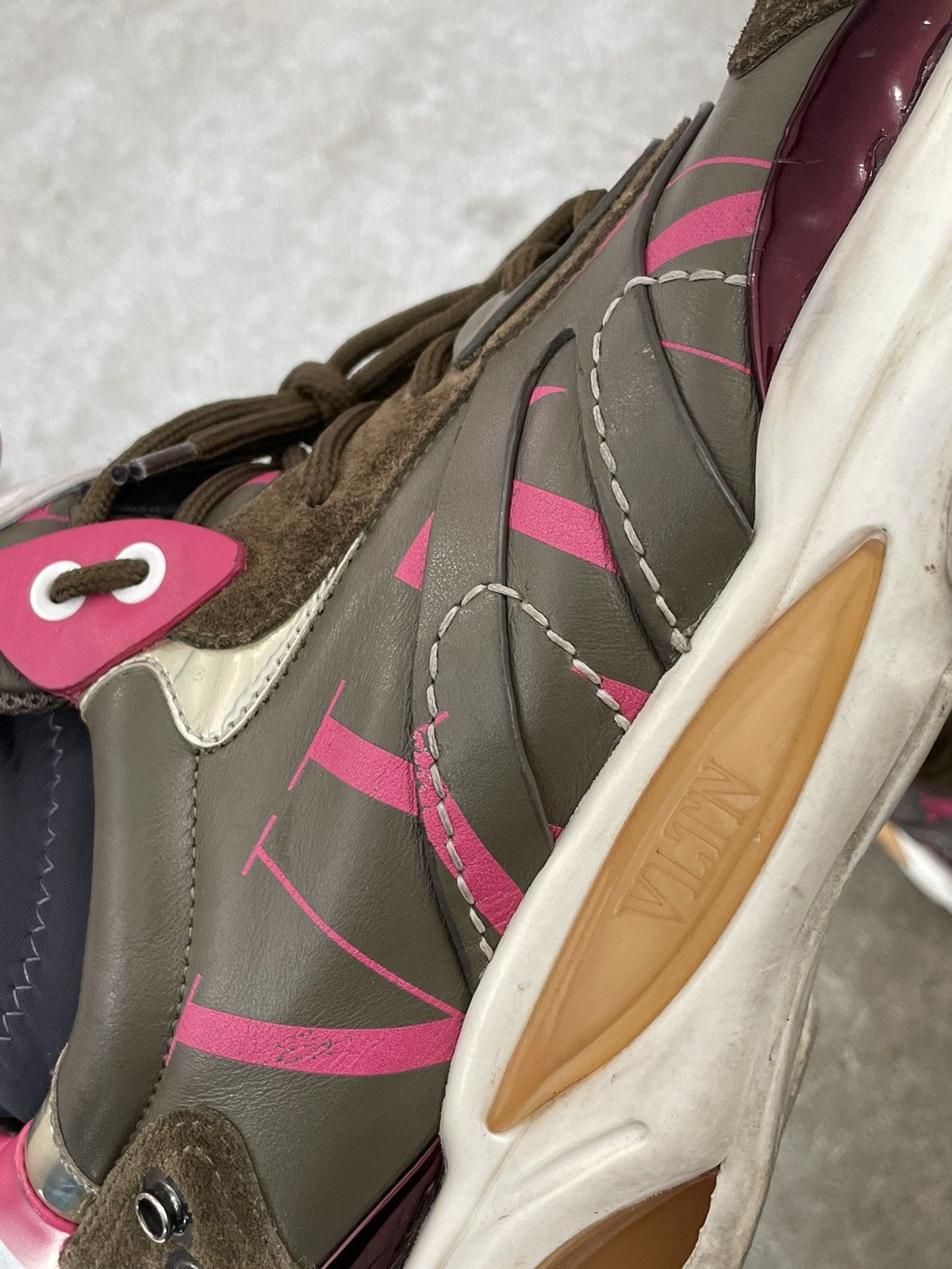 Valentino Valentino Bounce Runner Size US 11 / EU 44 - 14 Thumbnail