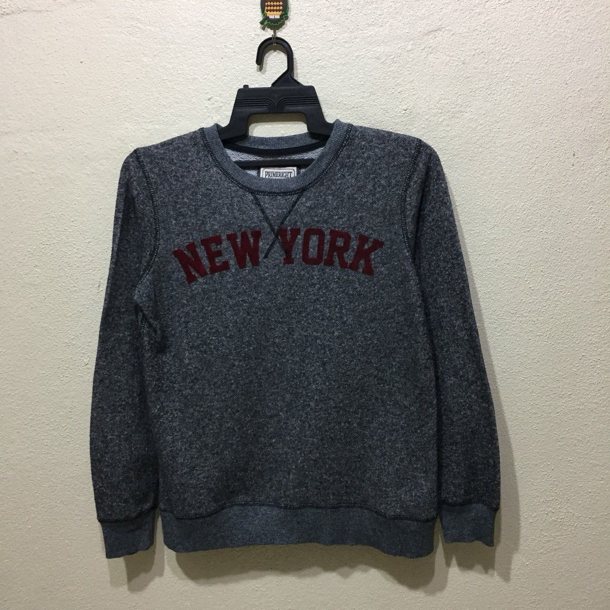 Other PRIMERIGHT Long Sleeve NEW YORK spellout size L fits M Size US M / EU 48-50 / 2 - 1 Thumbnail