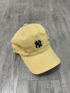 New Era New York Yankees 59FIFTY Fitted Hat - Navy, Size 8 by Sneaker Politics