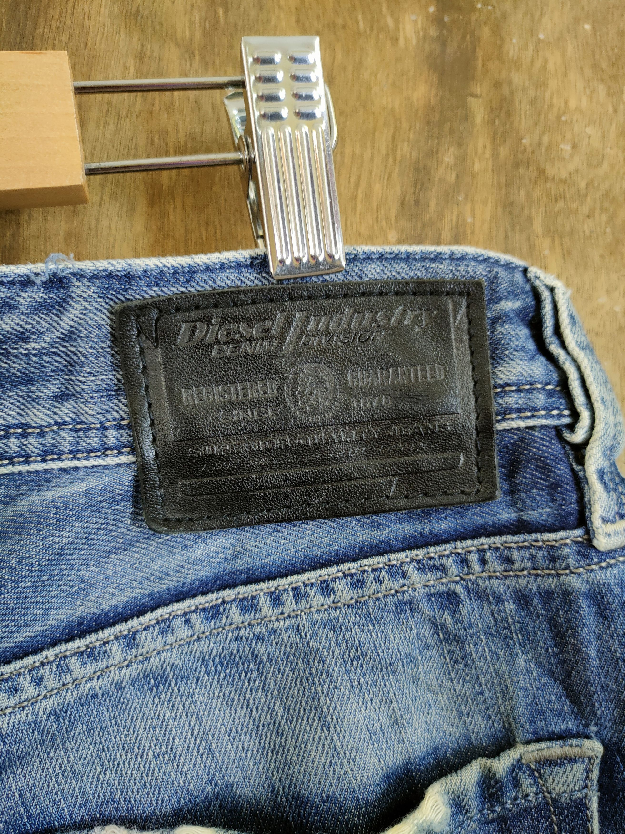 Diesel Diesel Larkee streetwear distressed denim pants #46-899 Size US 31 - 10 Thumbnail
