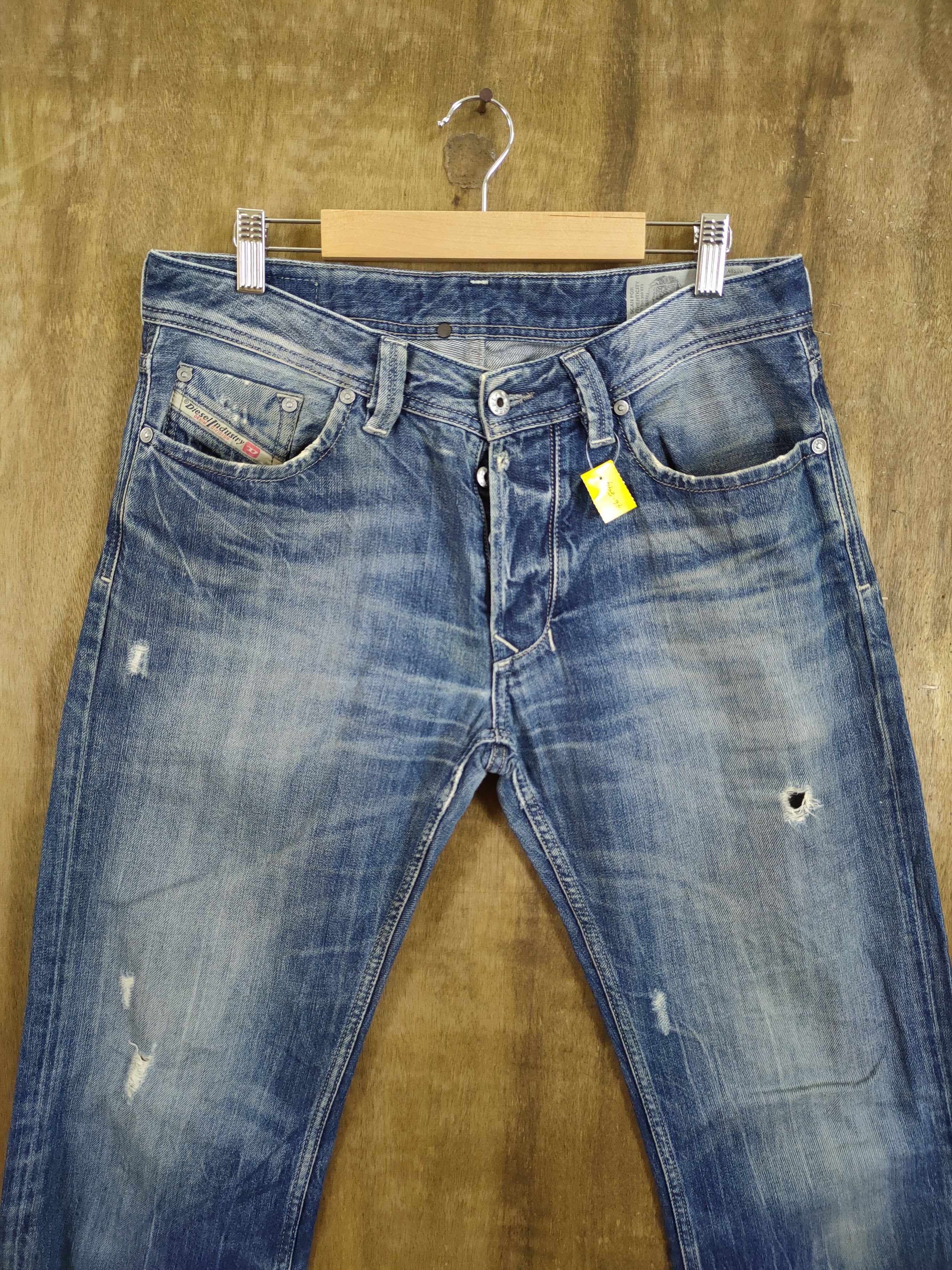 Diesel Diesel Larkee streetwear distressed denim pants #46-899 Size US 31 - 4 Thumbnail
