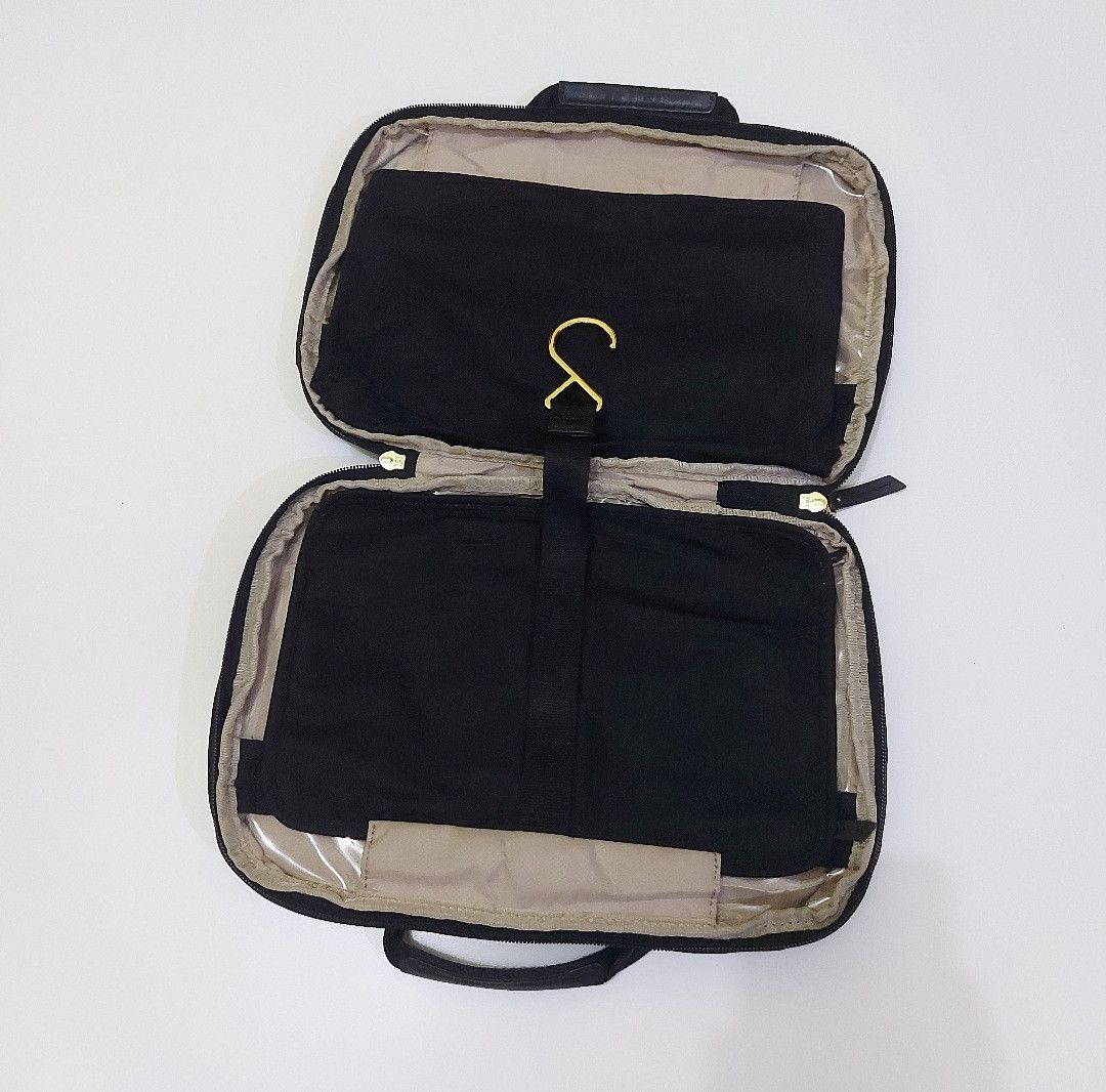 バッグ TUMI Madina Cosmetic Voyageur Amazon.co.jp: TUMI - Voyageur Madina コスメティックバッグ