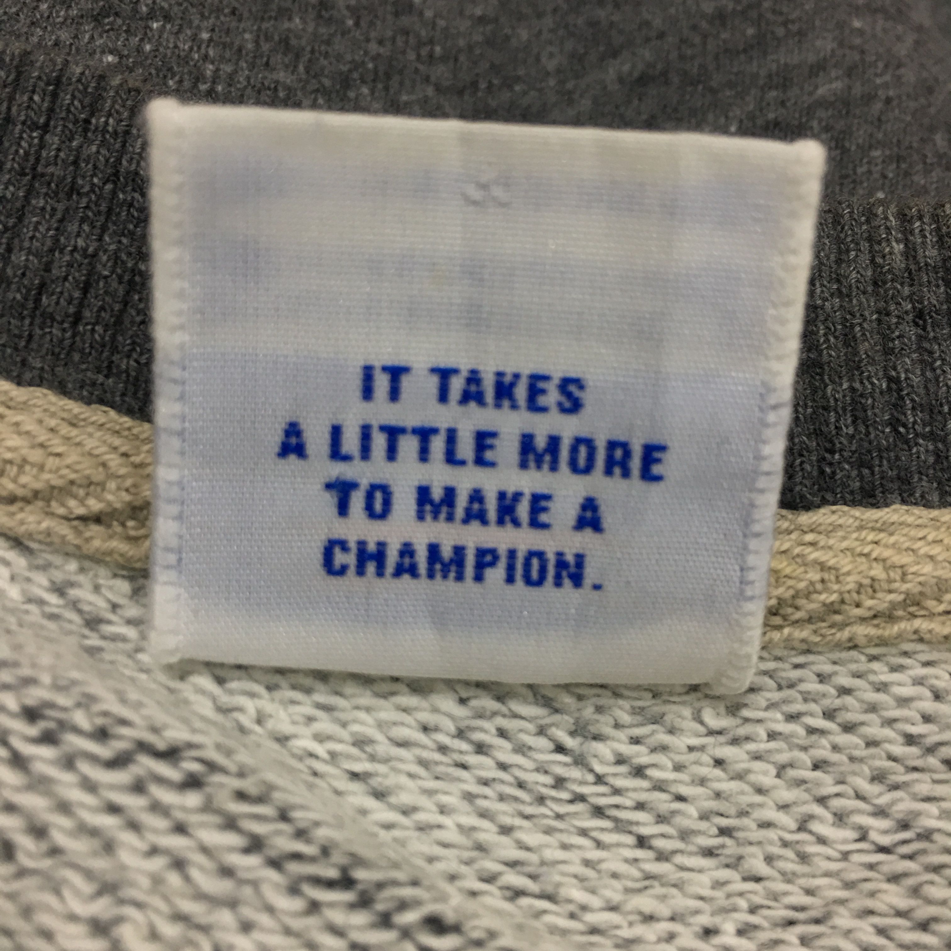 Champion CHAMPION Sweatshirt Gray Color Pullover Basketball Sweater Size US L / EU 52-54 / 3 - 8 Thumbnail