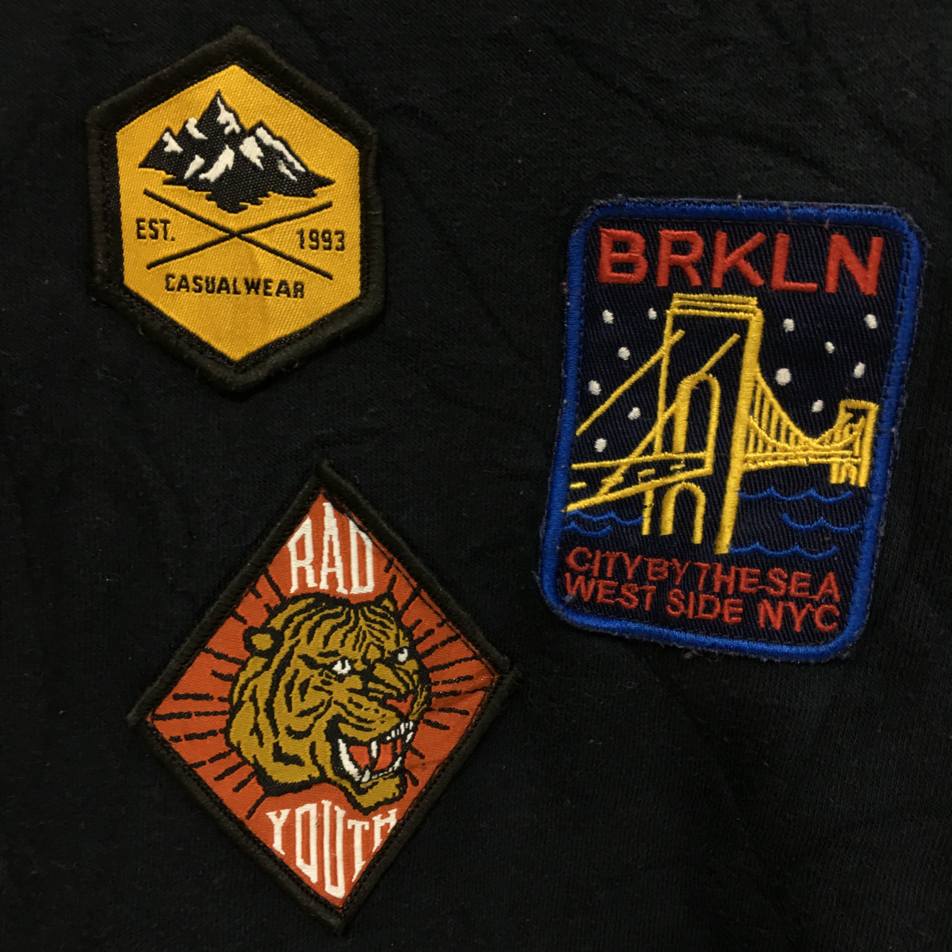H&M Vtg H&M BRKLN NYC 1985 Sweater Jacket Logo Embroidery Size M / US 6-8 / IT 42-44 - 3 Thumbnail