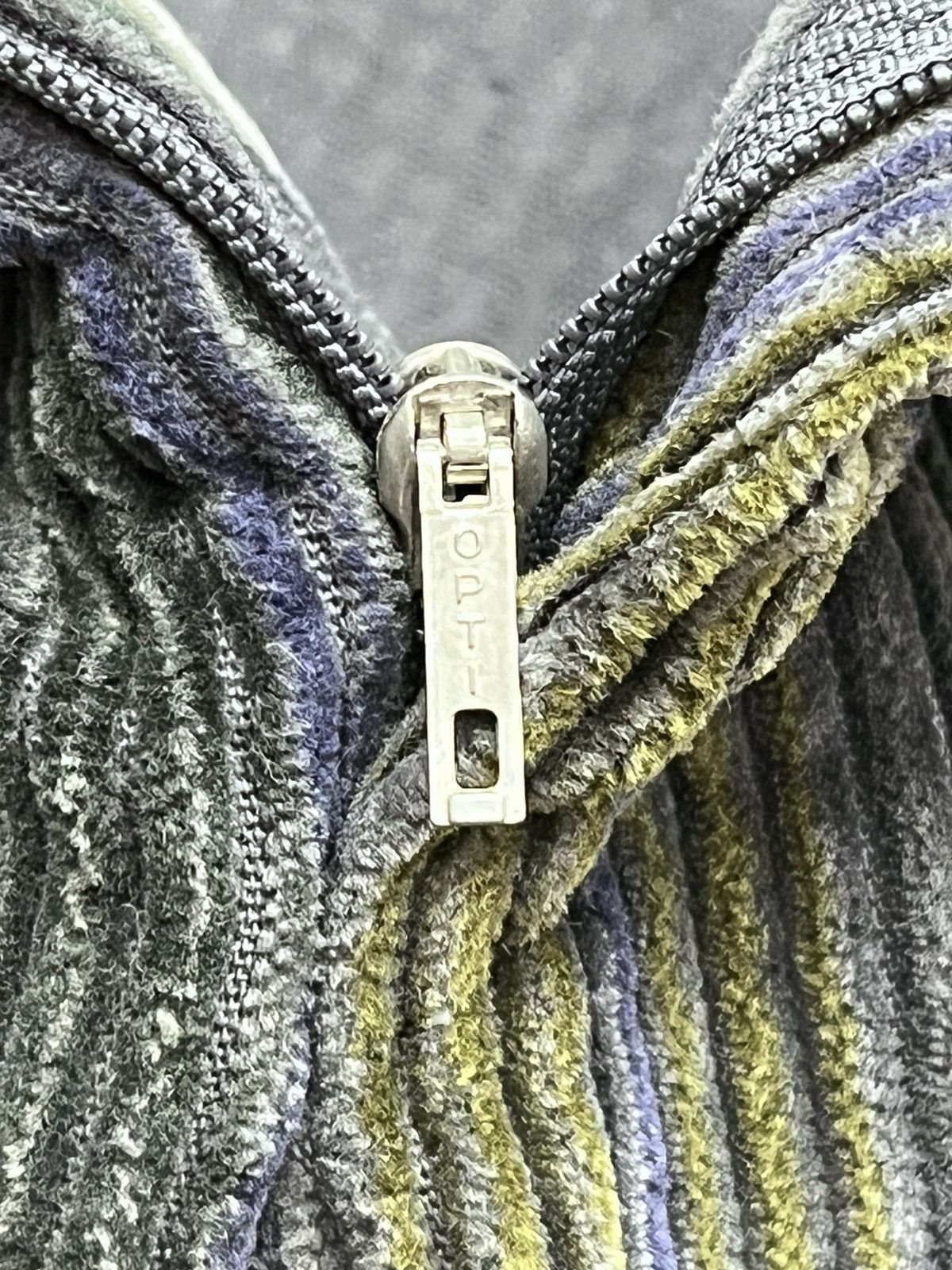 Hugo Boss Vtg HUGO BOSS ALBORETO Stripes Slack Trousers Corduroy Pants Size US 34 / EU 50 - 4 Thumbnail