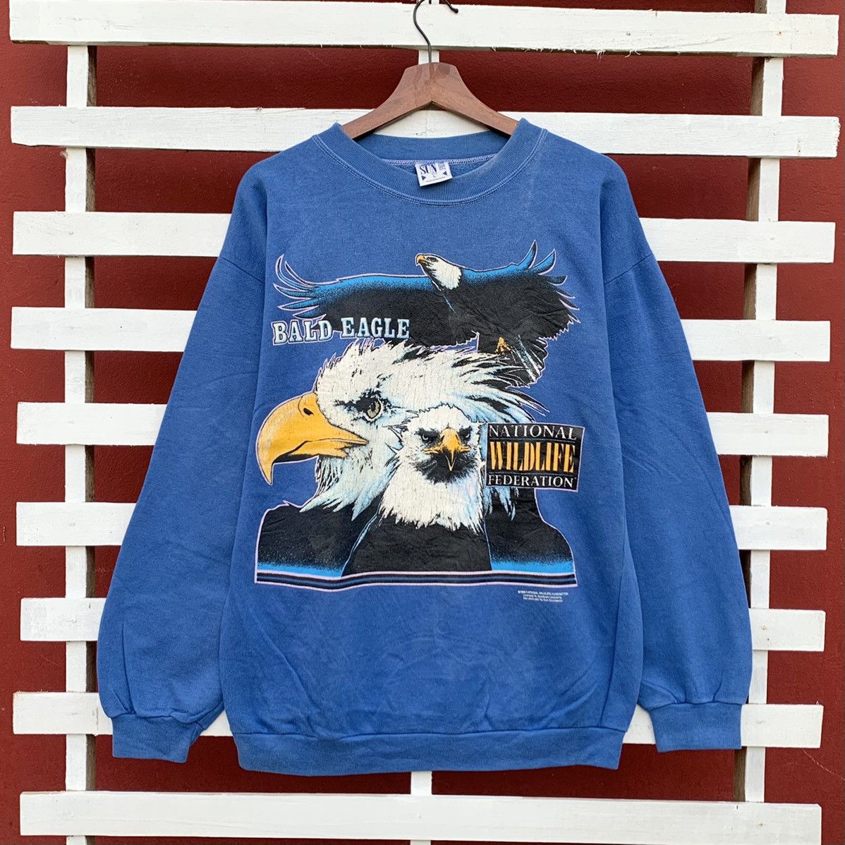 Vintage Vintage 90s Bald Eagle National Wildlife Sweatshirt Size US M / EU 48-50 / 2 - 1 Thumbnail