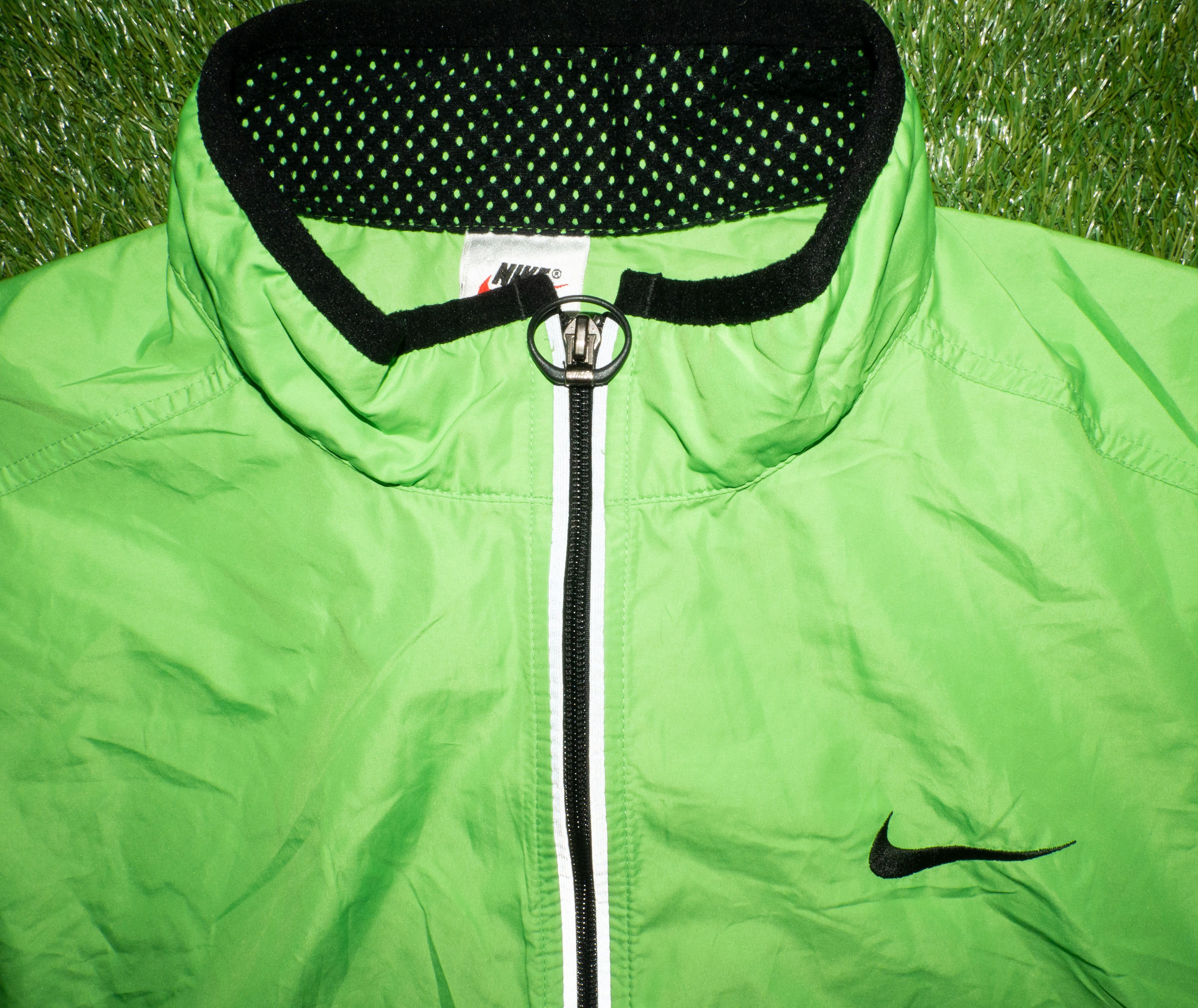 Nike × Vintage Vintage 90s Nike Running Mesh Vest Acid Green XL Size US XL / EU 56 / 4 - 2 Thumbnail