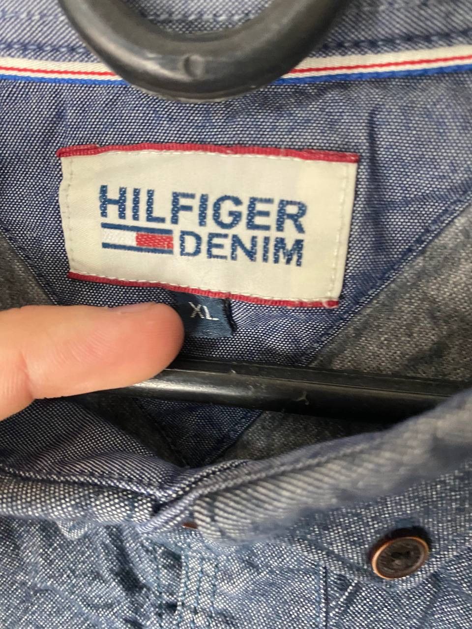 Tommy Hilfiger Tommy Hilfiger luxury denim shirt size XL Size US L / EU 52-54 / 3 - 3 Thumbnail