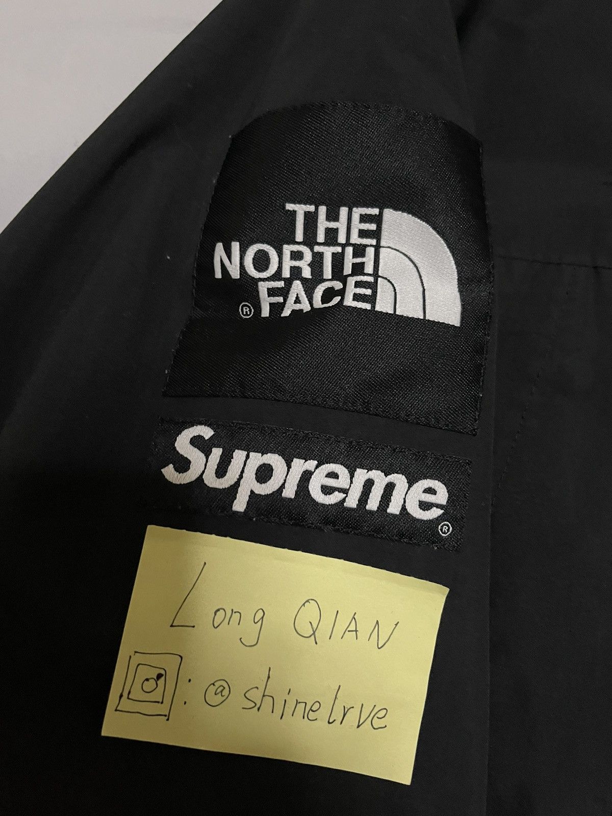 Supreme × The North Face Supreme tnf the north face leaves mountain light Jacket Size US S / EU 44-46 / 1 - 3 Thumbnail