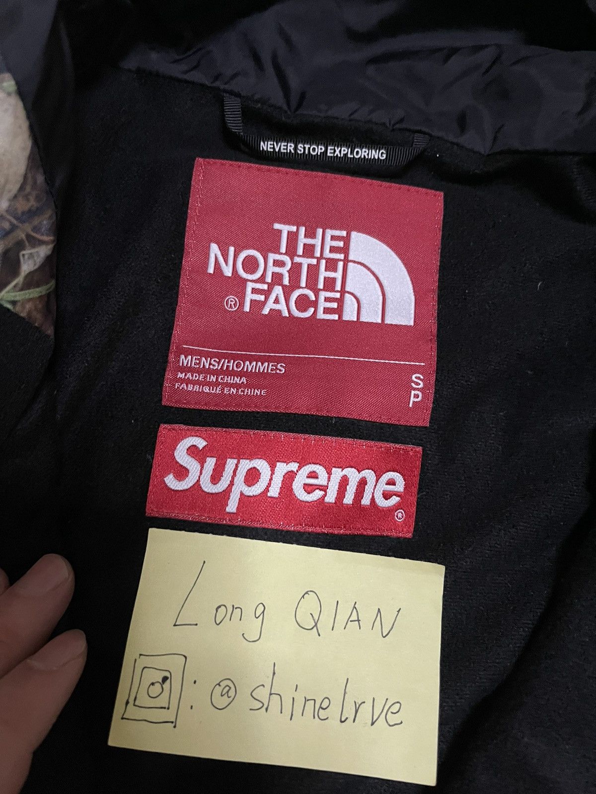 Supreme × The North Face Supreme tnf the north face leaves mountain light Jacket Size US S / EU 44-46 / 1 - 6 Thumbnail