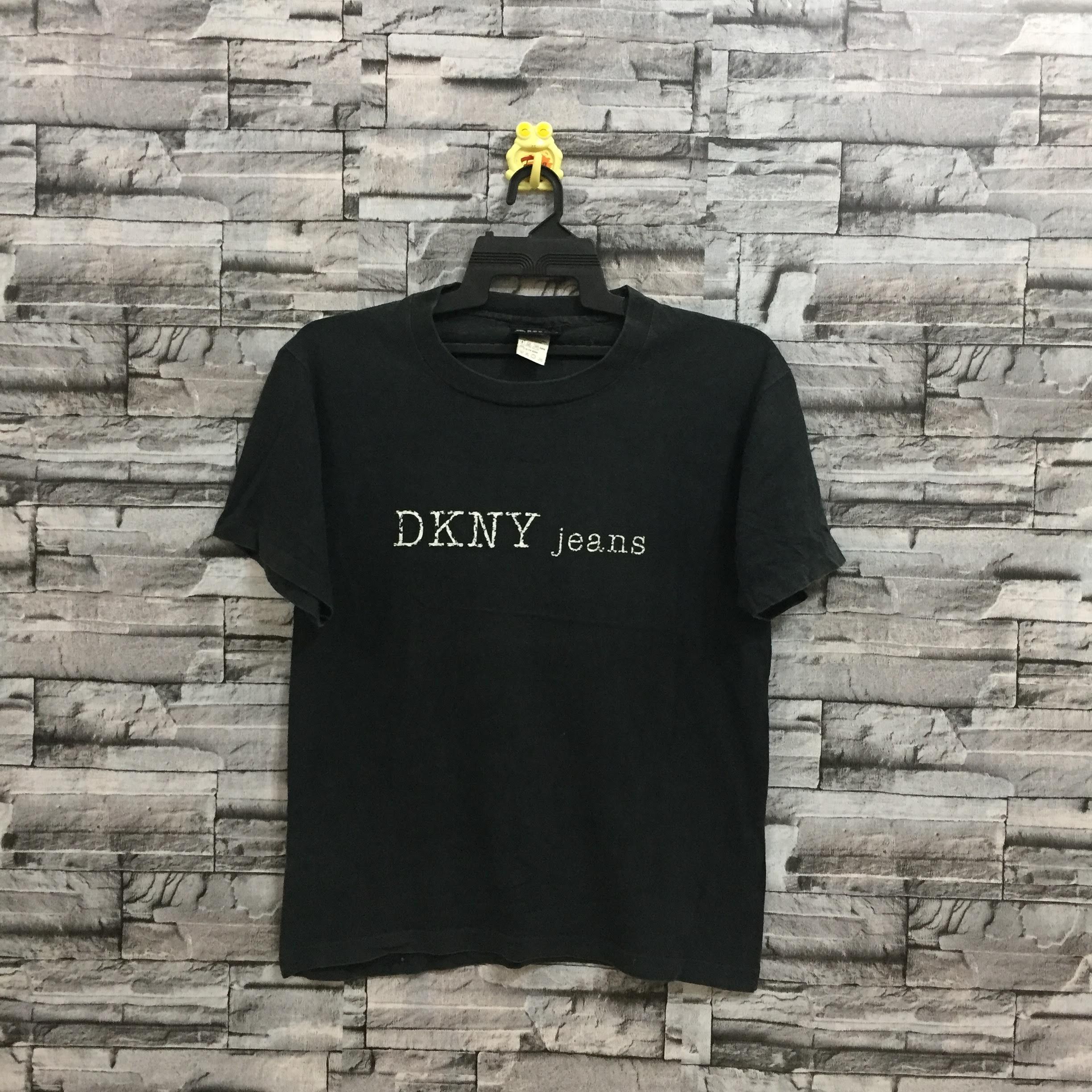 Vintage DKNY t shirt spellout DKNY Jeans size S