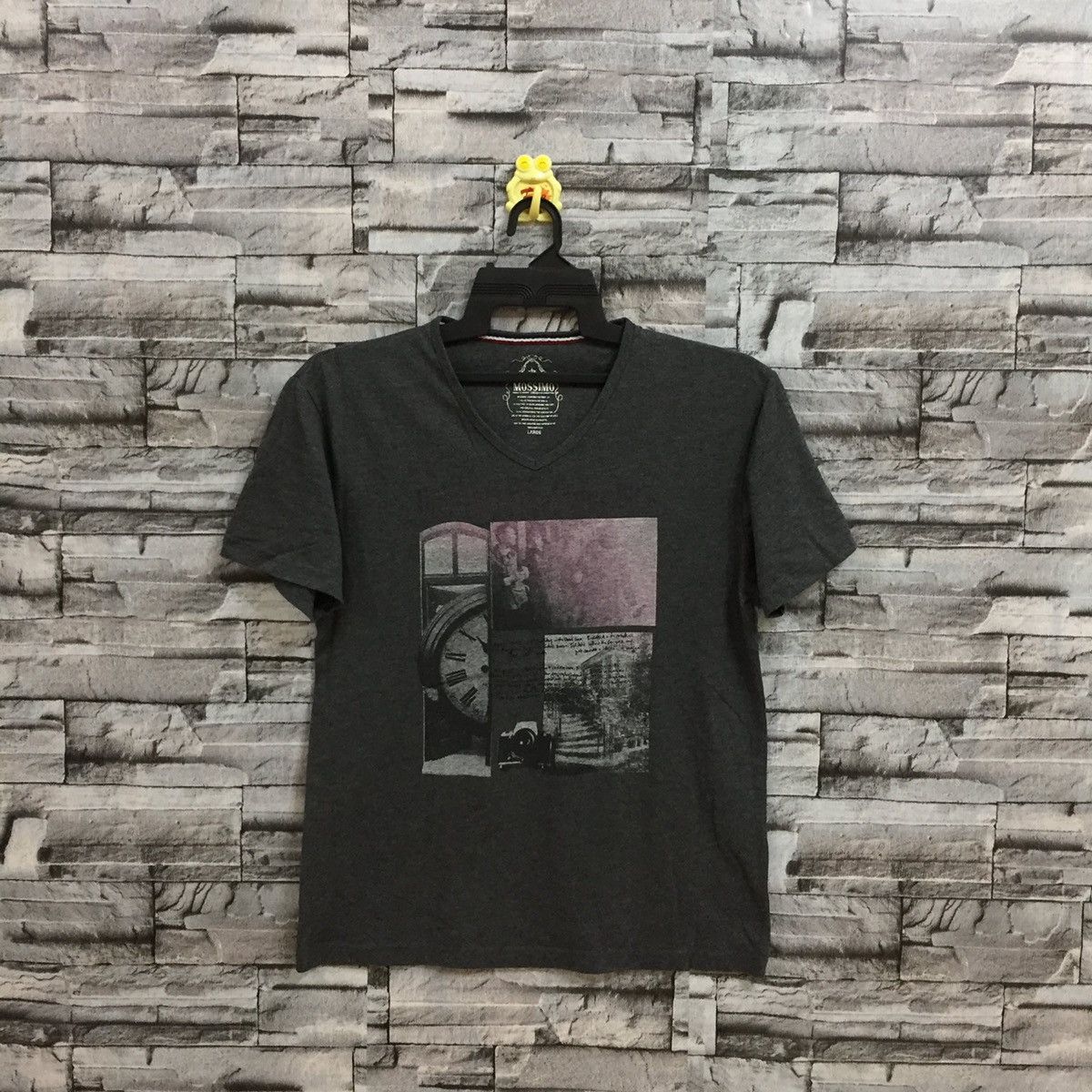 Mossimo Mossimo t shirt clock logo size L Size US L / EU 52-54 / 3 - 1 Thumbnail