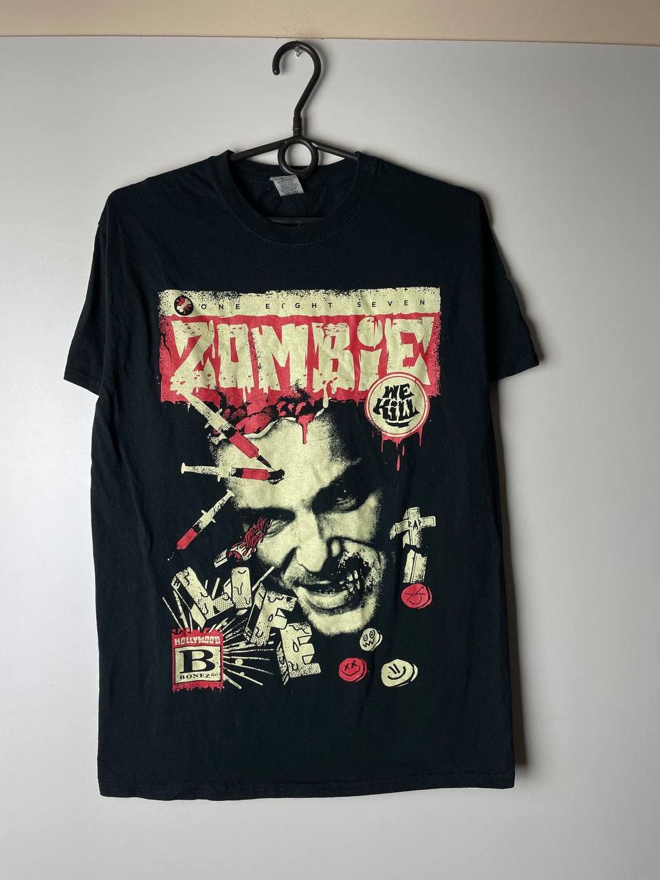 Vintage Halloween Zombie vintage t-shirts size M Size US M / EU 48-50 / 2 - 1 Thumbnail