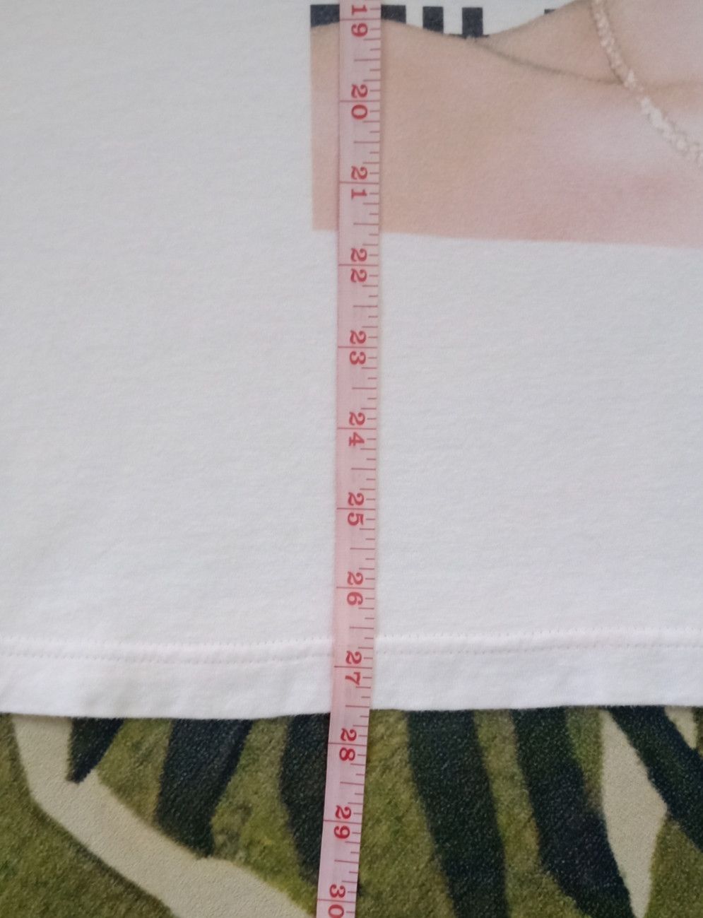 Band Tees Miley Cyrus Bangerz Tour 2014 T-shirt Size US M / EU 48-50 / 2 - 12 Thumbnail