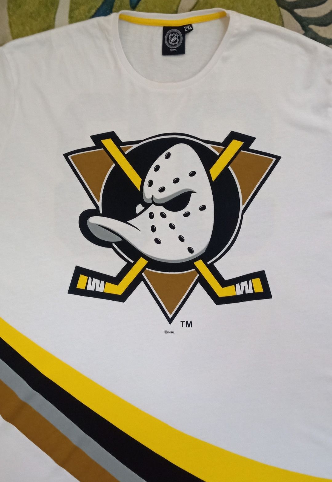 NHL The Mighty Ducks Official T-shirt Size US XXL / EU 58 / 5 - 3 Thumbnail