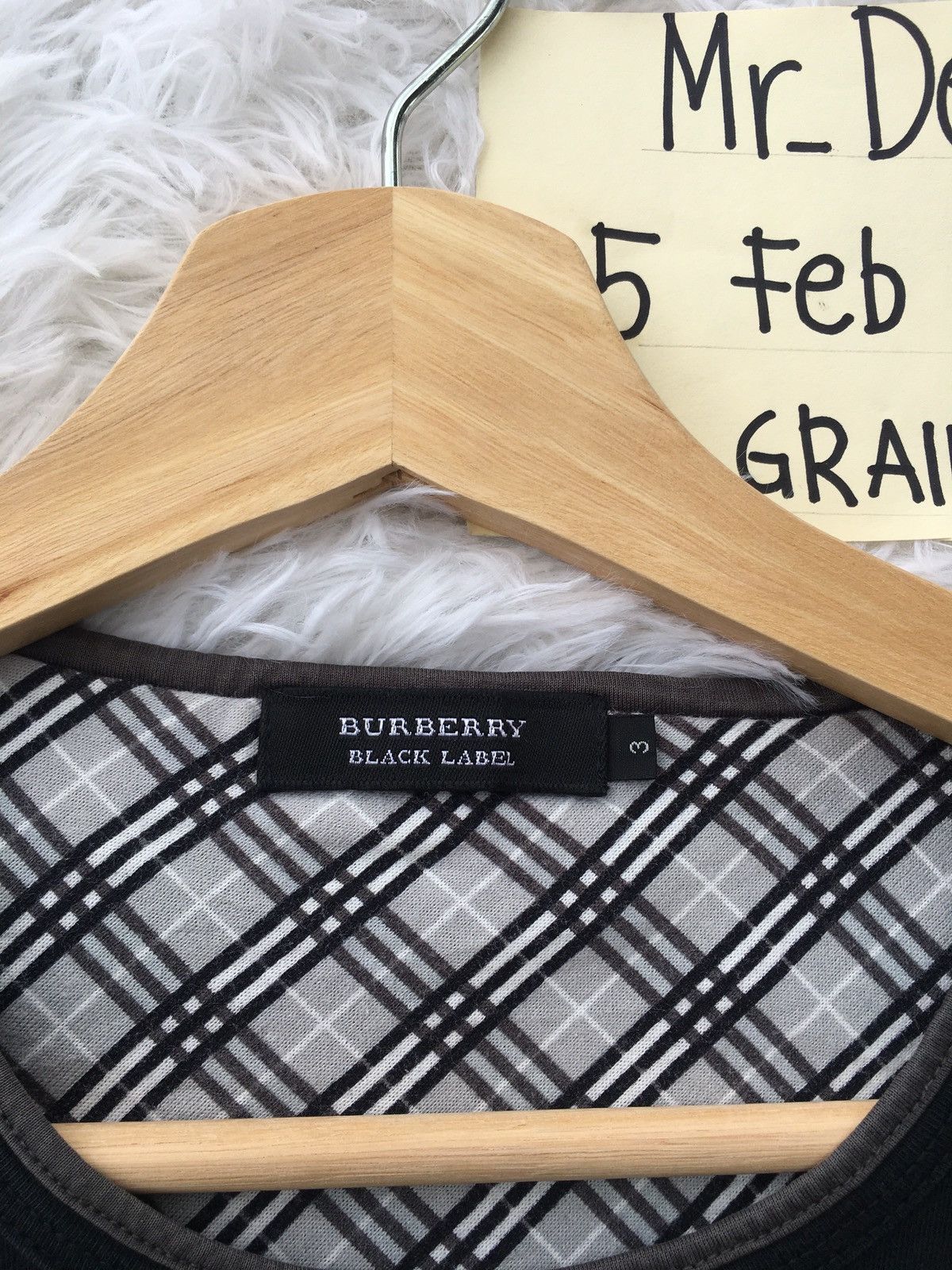 Burberry Vintage Burberry Black Label Spellout Tshirt Size US M / EU 48-50 / 2 - 7 Thumbnail