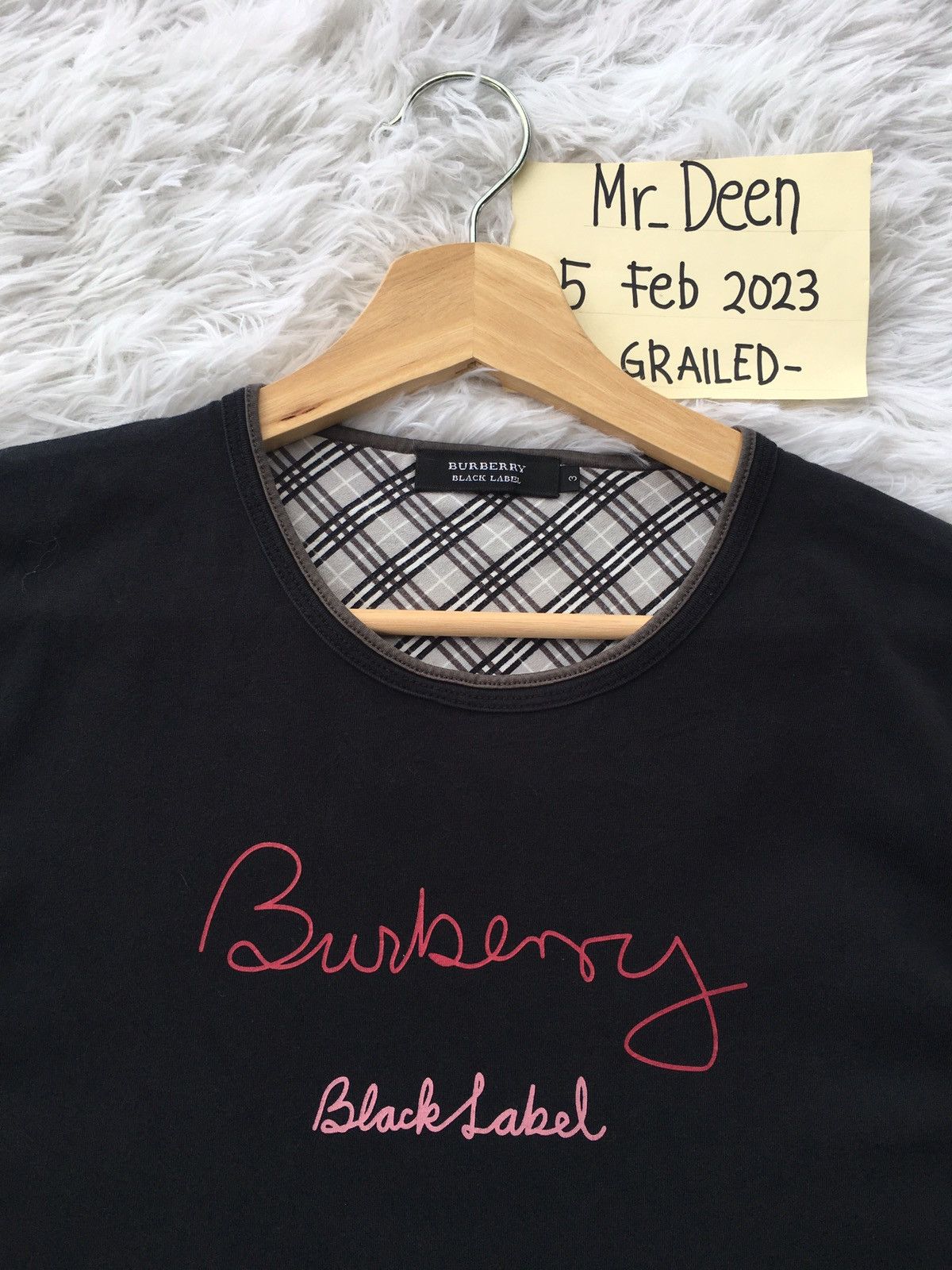 Burberry Vintage Burberry Black Label Spellout Tshirt Size US M / EU 48-50 / 2 - 1 Thumbnail