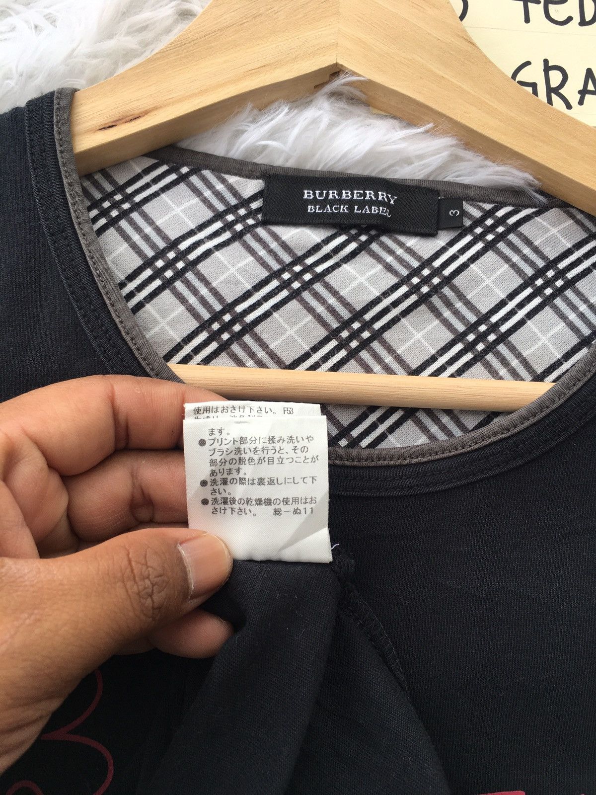 Burberry Vintage Burberry Black Label Spellout Tshirt Size US M / EU 48-50 / 2 - 10 Thumbnail