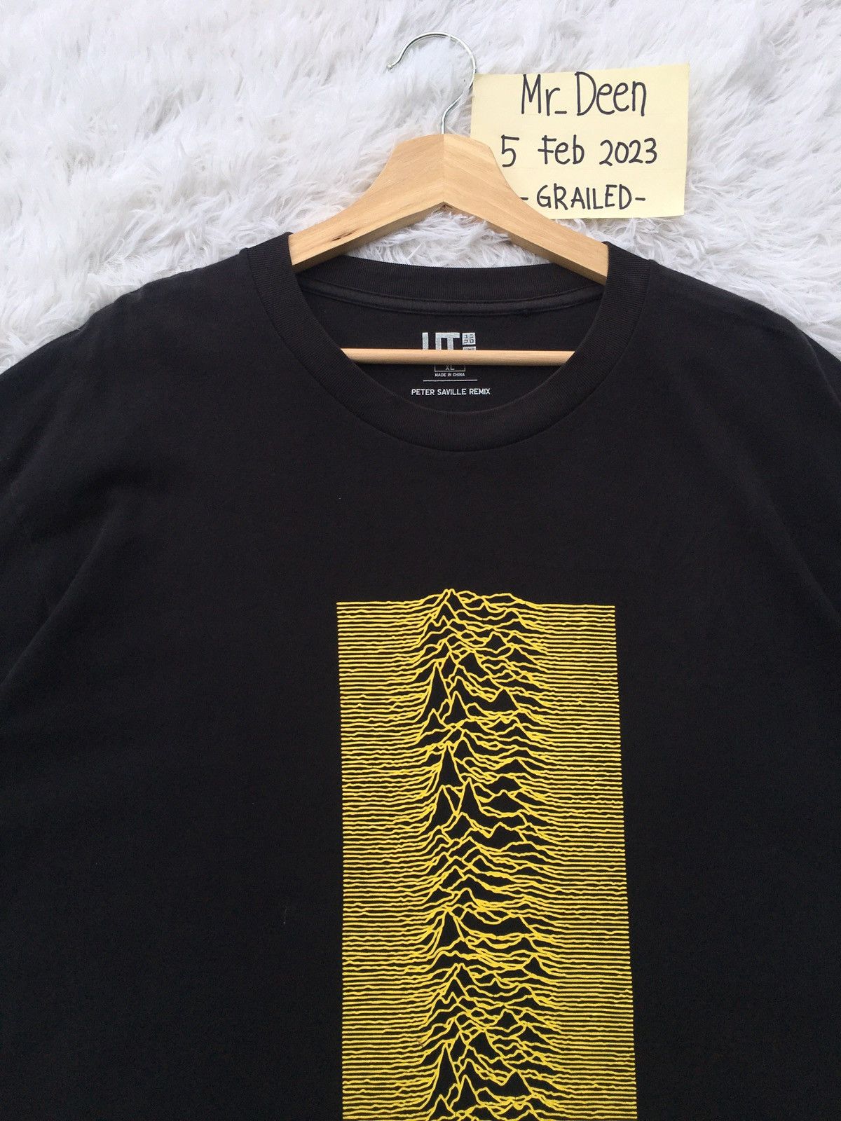 Band Tees Rare Uniqlo UT x Peter Saville Graphic Joy Divison Tshirt Size US XL / EU 56 / 4 - 6 Thumbnail