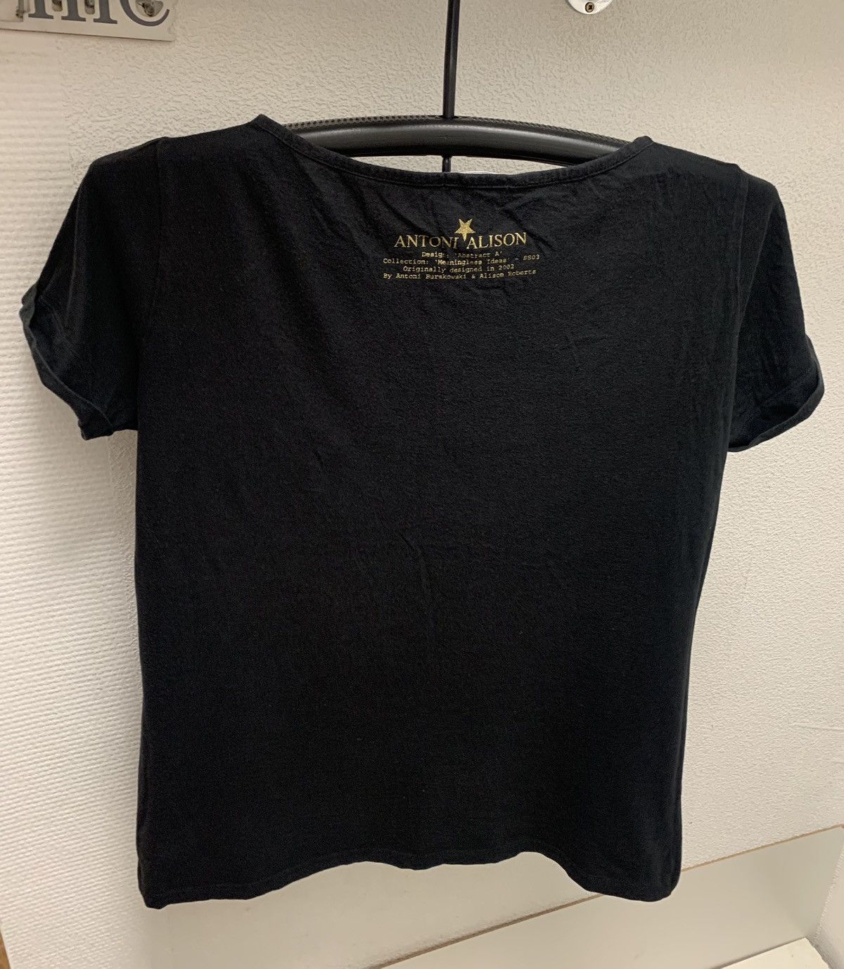 Uniqlo Uniqlo Antoni & Alison big logo t-shirt L size Size US L / EU 52-54 / 3 - 5 Thumbnail