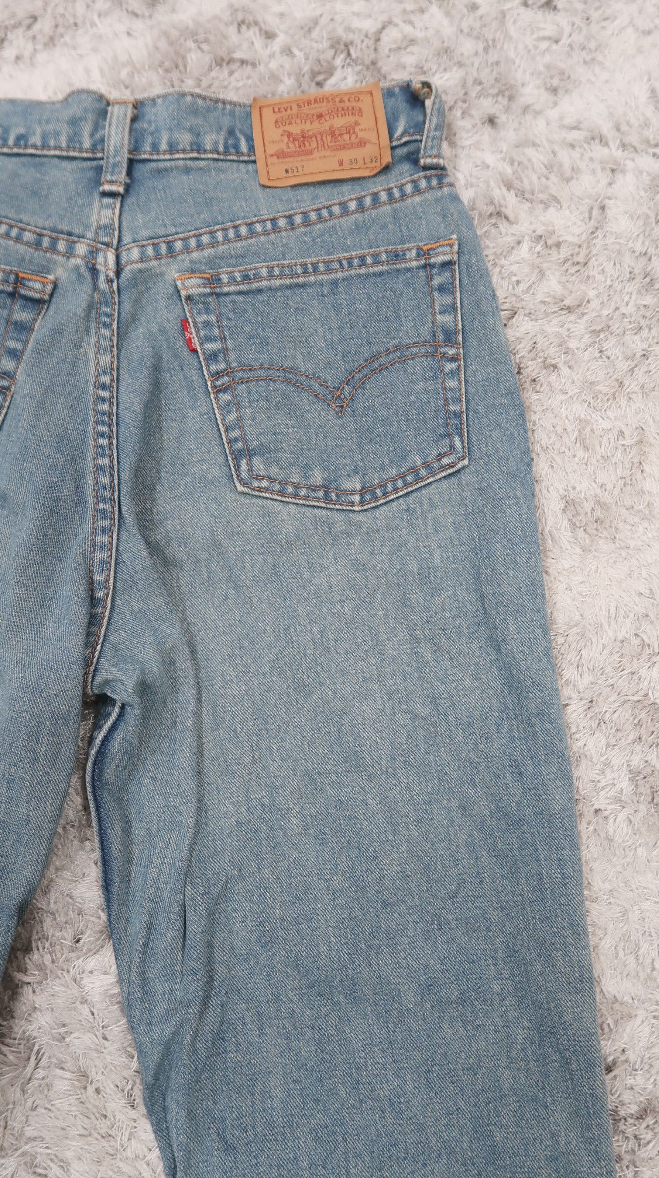 Levi's Vintage Levis 517 Sun Faded Blue Flared Jeans Size US 26 / EU 42 - 11 Thumbnail