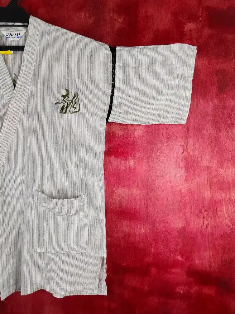 Japanese Brand Japanese Brand White/Black Dragon Kimono #S686 Size US S / EU 44-46 / 1 - 9 Thumbnail
