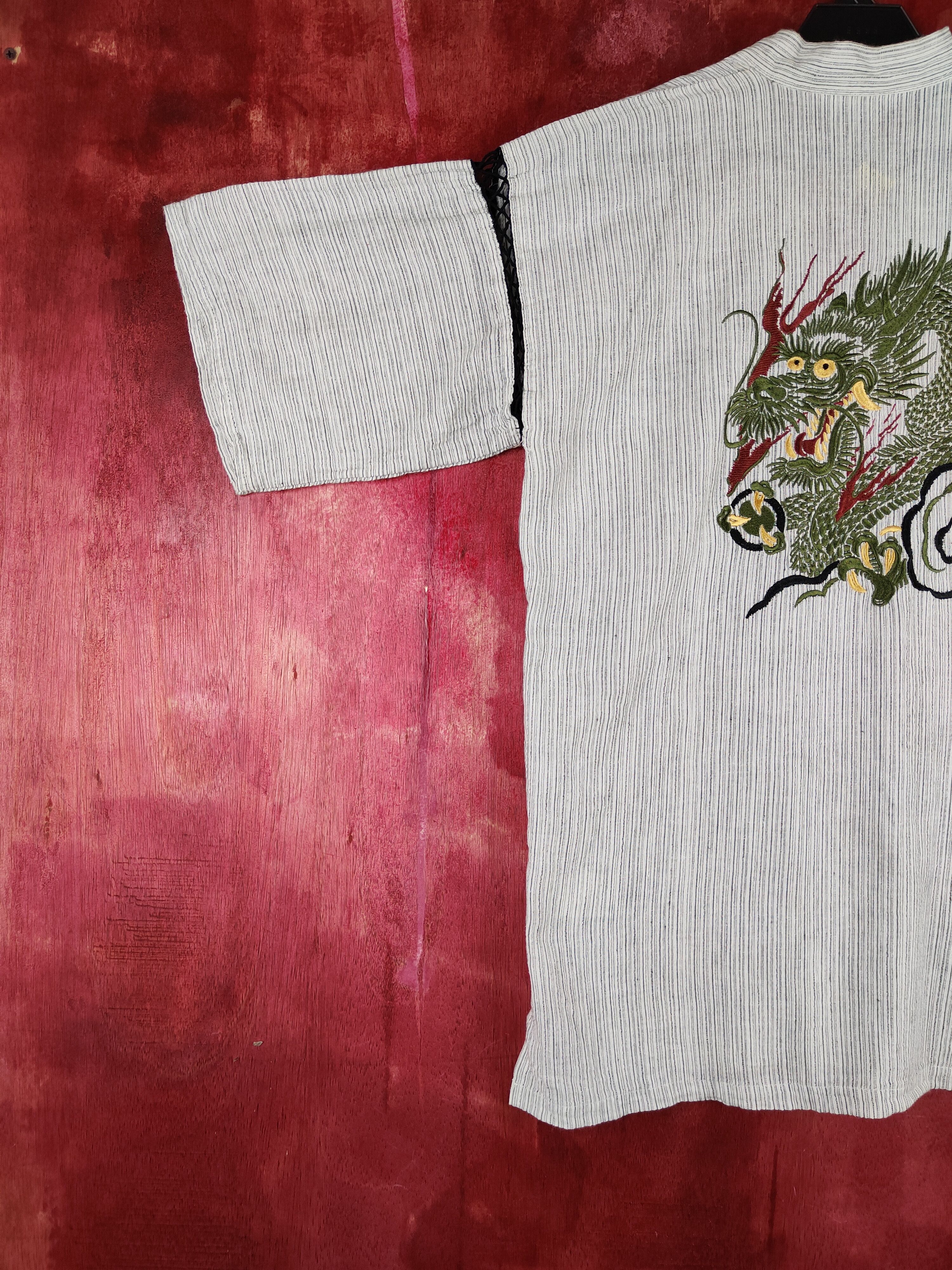 Japanese Brand Japanese Brand White/Black Dragon Kimono #S686 Size US S / EU 44-46 / 1 - 3 Thumbnail