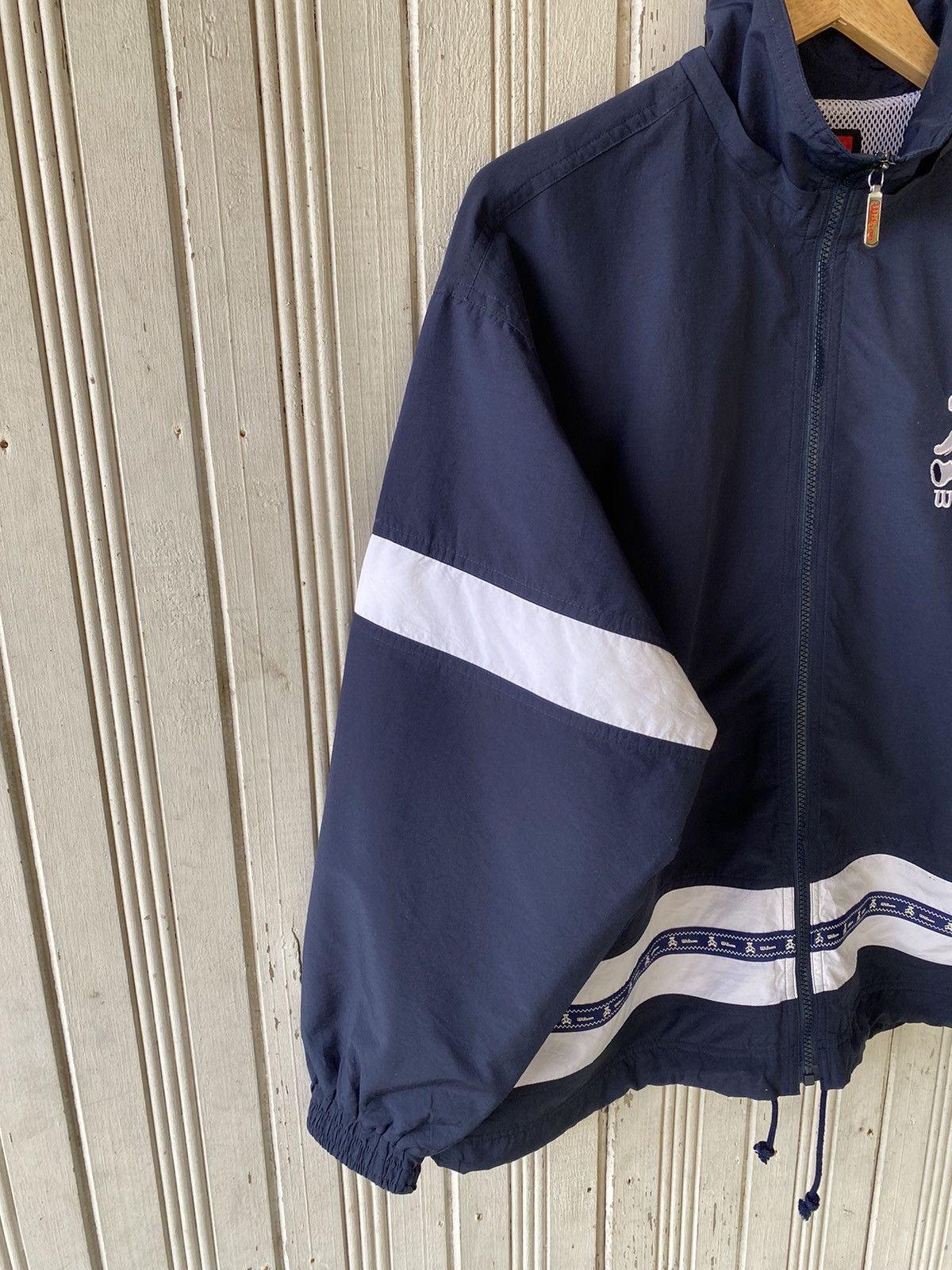 Wilson Vintage 90s Wilson Big logo Bear Nylon Jacket Size US L / EU 52-54 / 3 - 6 Thumbnail