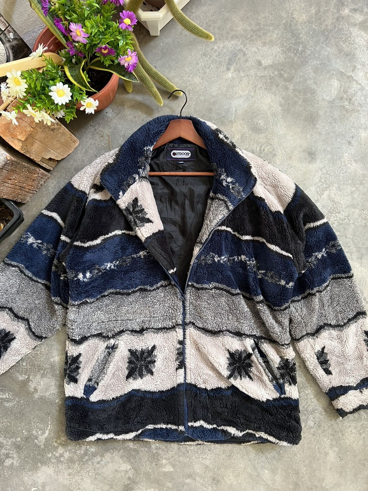 Japanese Brand × Vintage Vintage 🏴‍☠️ Deep Pile Printed Fleece Quilted Jacket Size US L / EU 52-54 / 3 - 14 Thumbnail