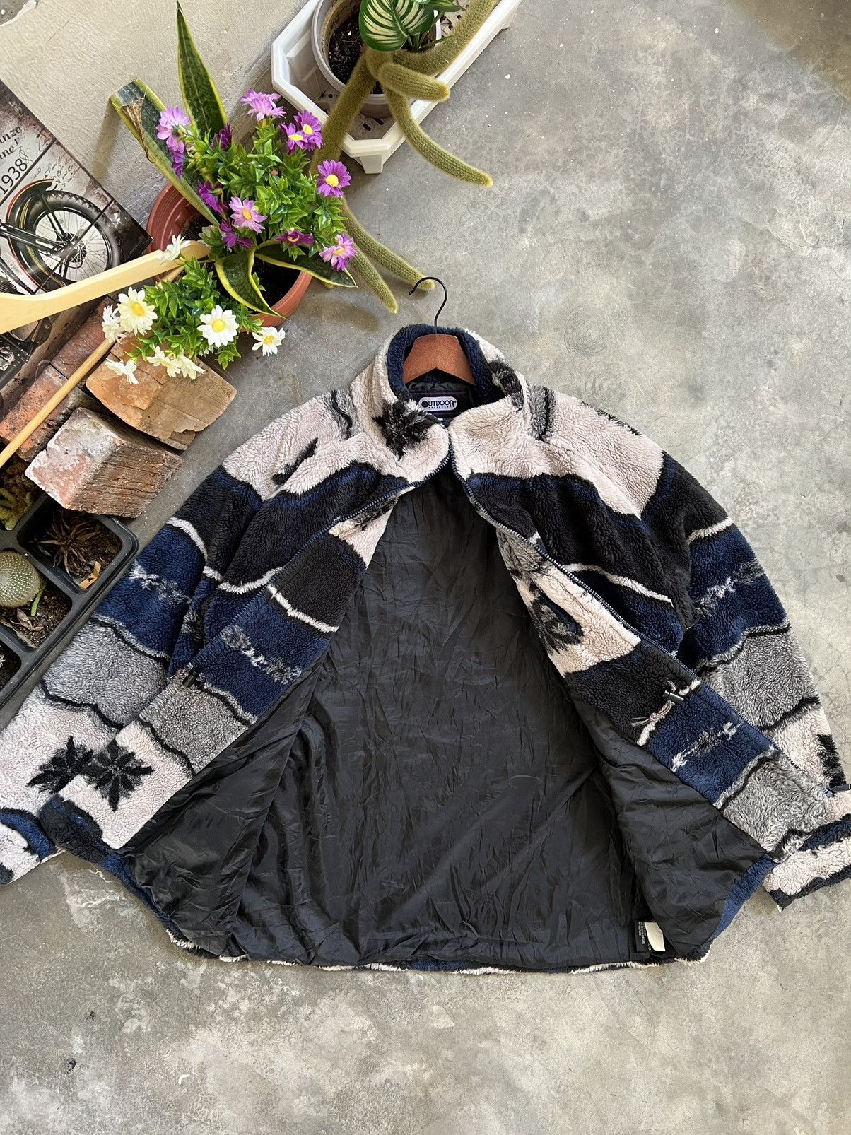 Japanese Brand × Vintage Vintage 🏴‍☠️ Deep Pile Printed Fleece Quilted Jacket Size US L / EU 52-54 / 3 - 8 Thumbnail
