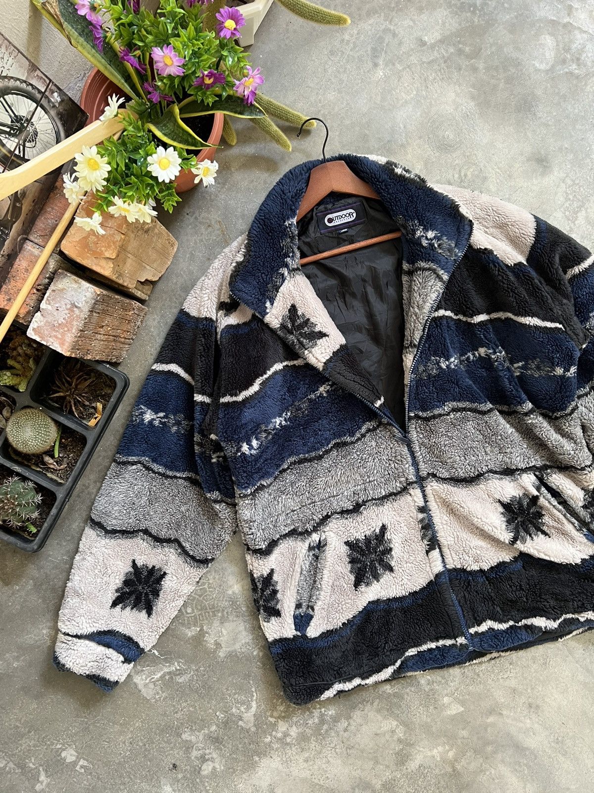 Japanese Brand × Vintage Vintage 🏴‍☠️ Deep Pile Printed Fleece Quilted Jacket Size US L / EU 52-54 / 3 - 11 Thumbnail