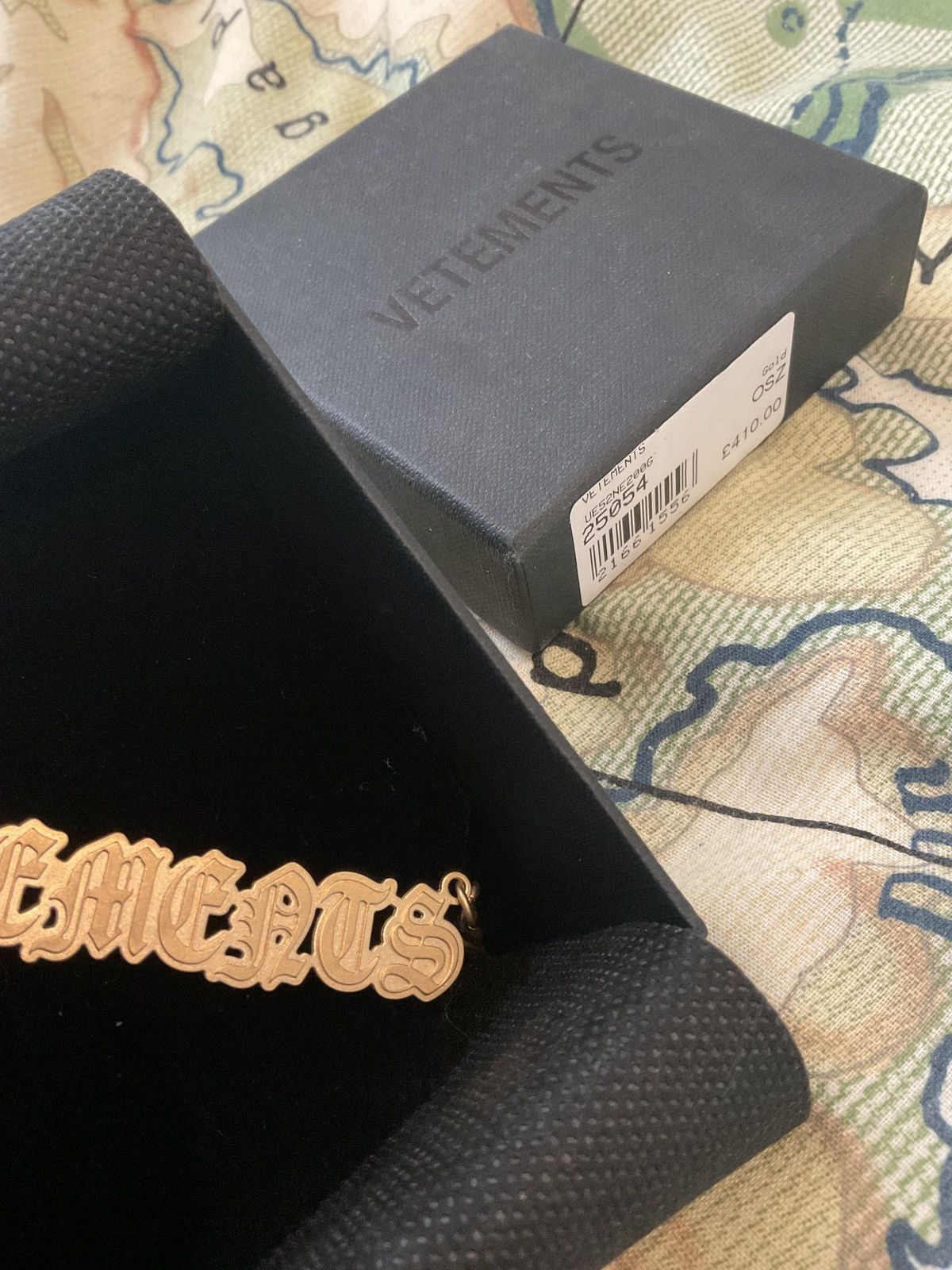 Vetements Vetements Gothic Logo Necklace Size ONE SIZE - 3 Thumbnail