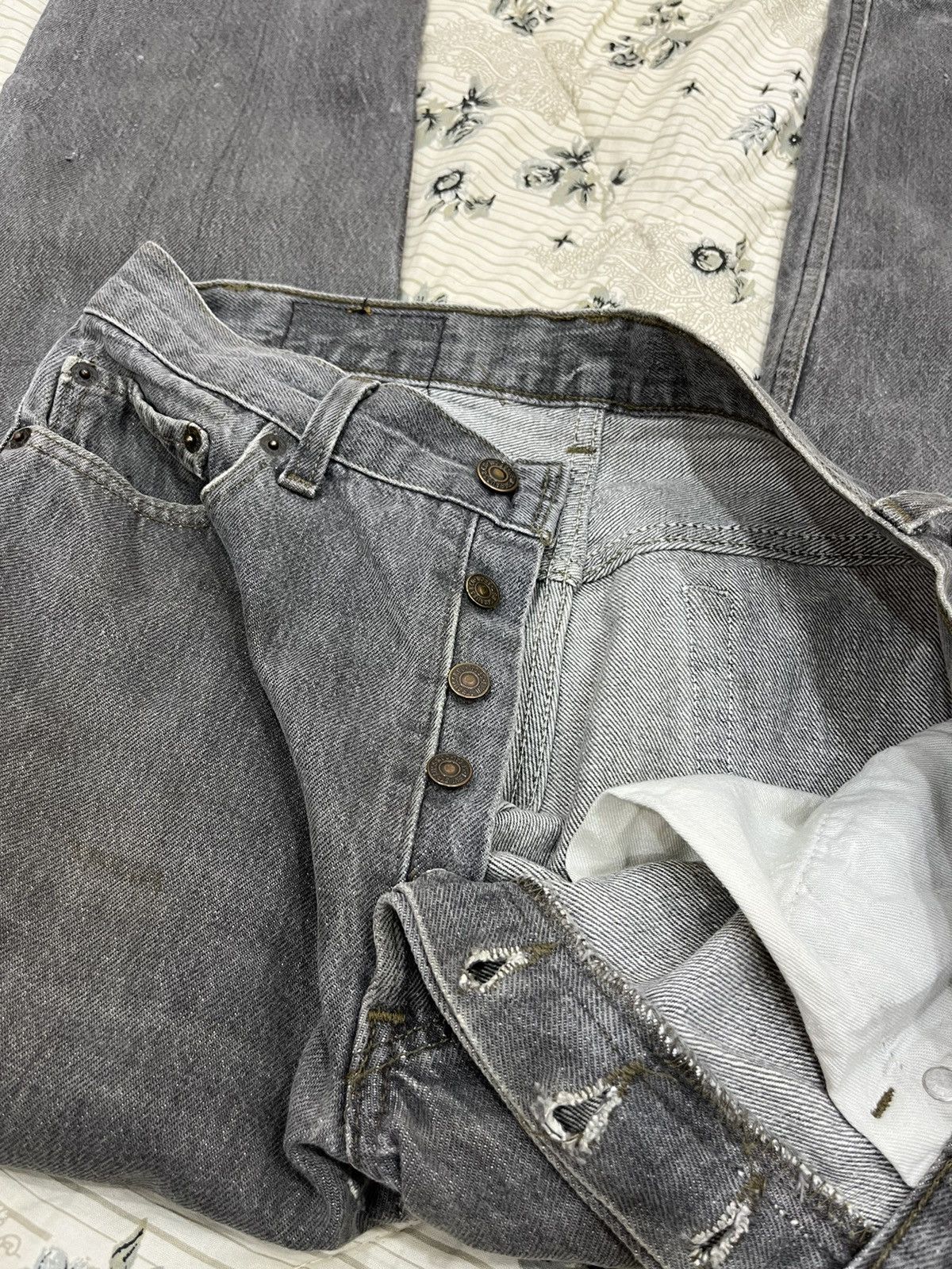 Levi's (Cc). VINTAGE LEVIS 501 HYPEBEAST DENIM Size US 30 / EU 46 - 8 Thumbnail