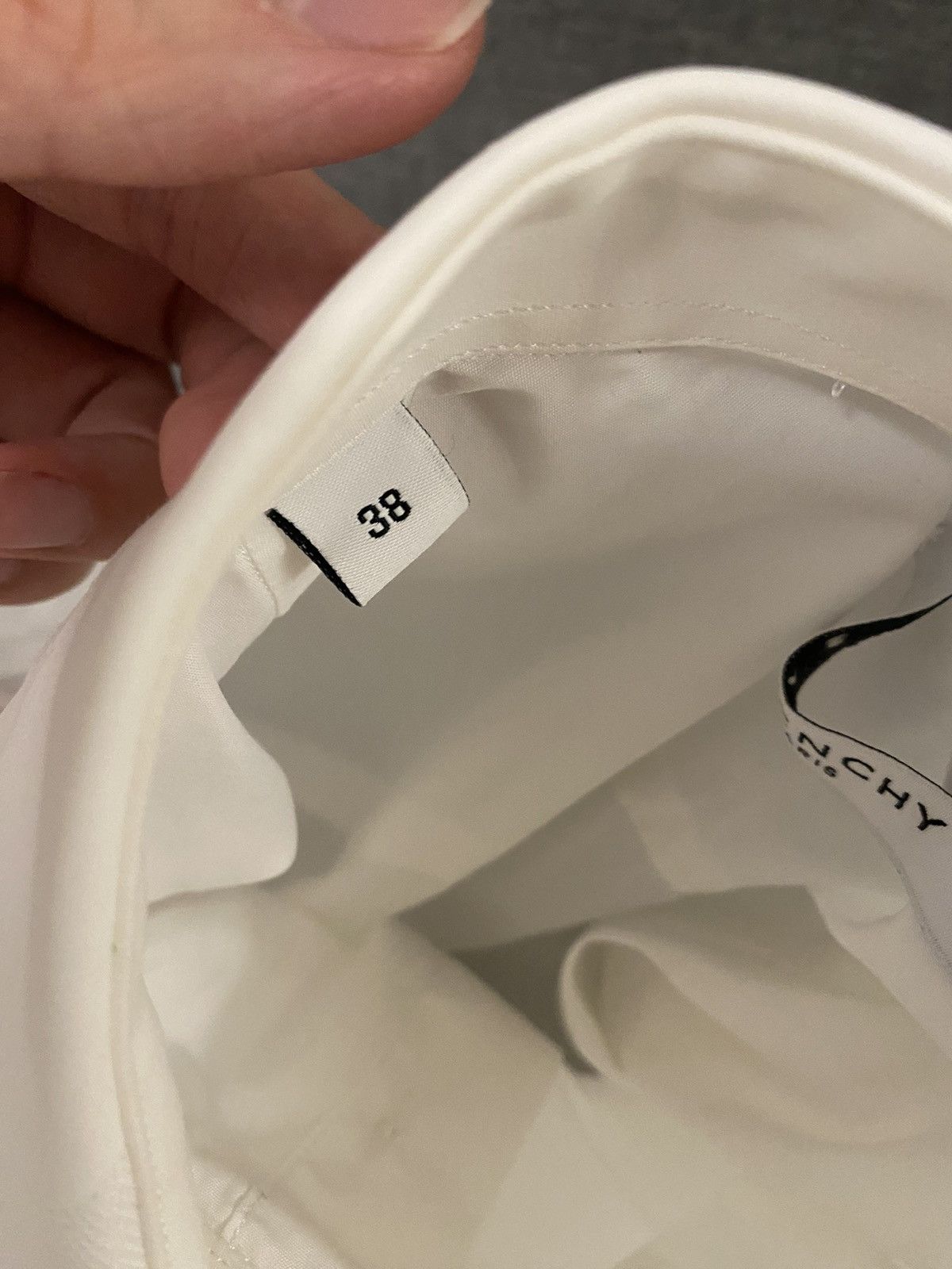Givenchy Givenchy silver star motif white shirt 38 Size US S / EU 44-46 / 1 - 7 Thumbnail