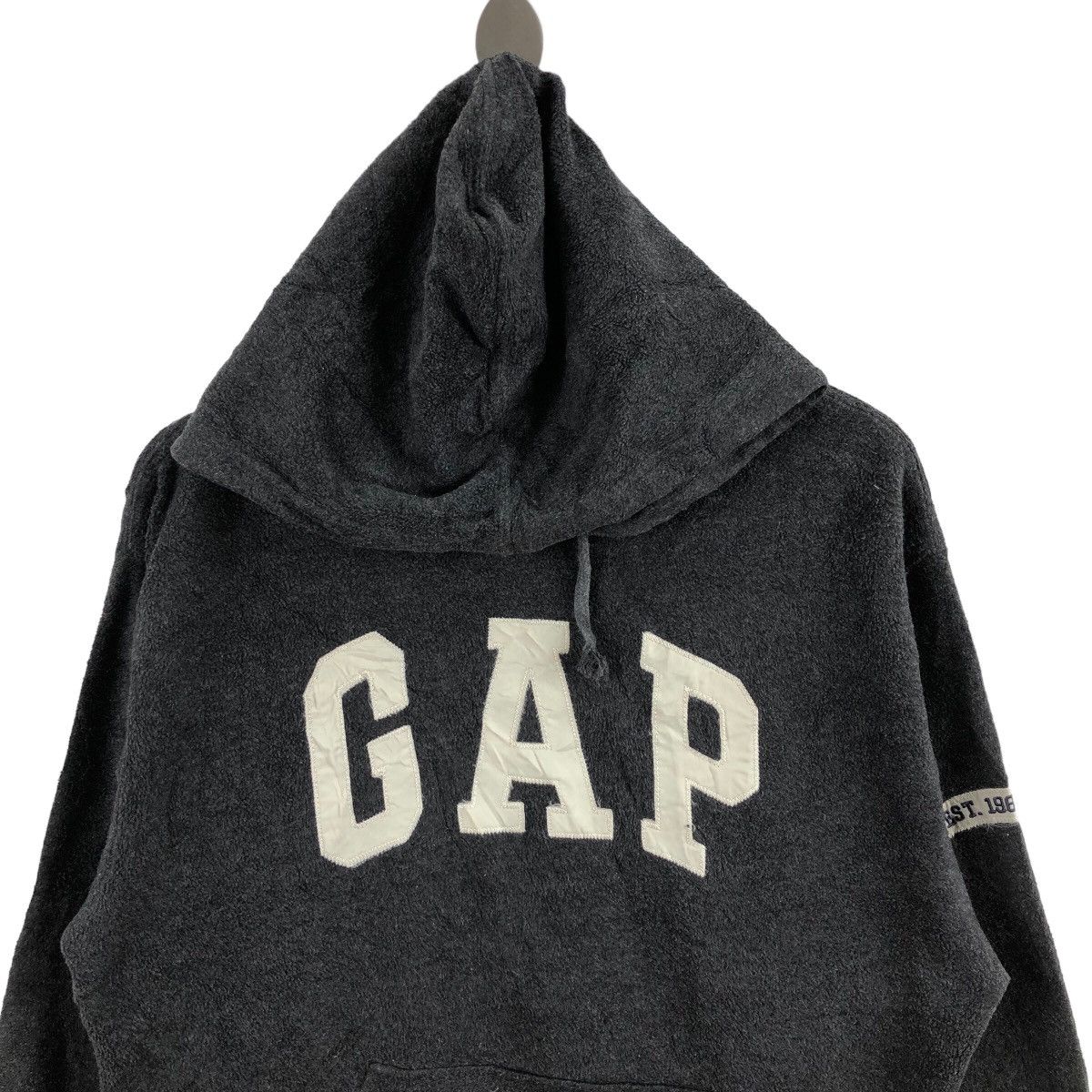 Gap Vintage GAP Fleece Hoodies Big Logo Embroidered Pullover Size US L / EU 52-54 / 3 - 2 Thumbnail