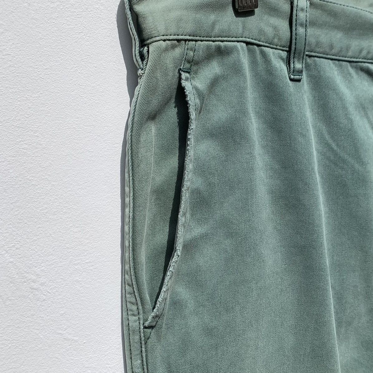 Comme des Garcons Comme Des Garçons Pants Vintage CDG SunFaded Size US 32 / EU 48 - 13 Thumbnail