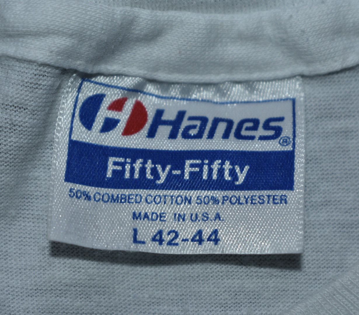 Vintage Vintage 90s ‘Far From the Pointe Roadhouse’ T-Shirt (L) Size US L / EU 52-54 / 3 - 6 Thumbnail