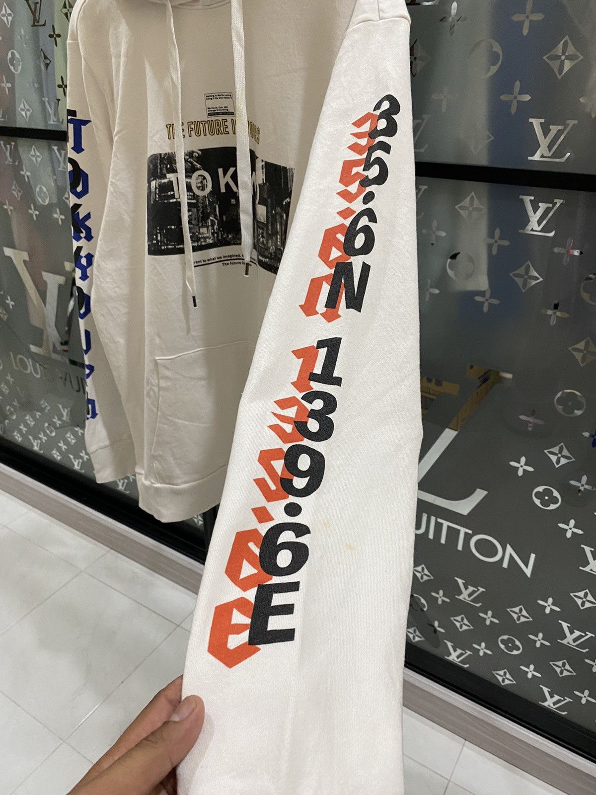 Japanese Brand No Boundaries Hoodies Size US L / EU 52-54 / 3 - 3 Thumbnail