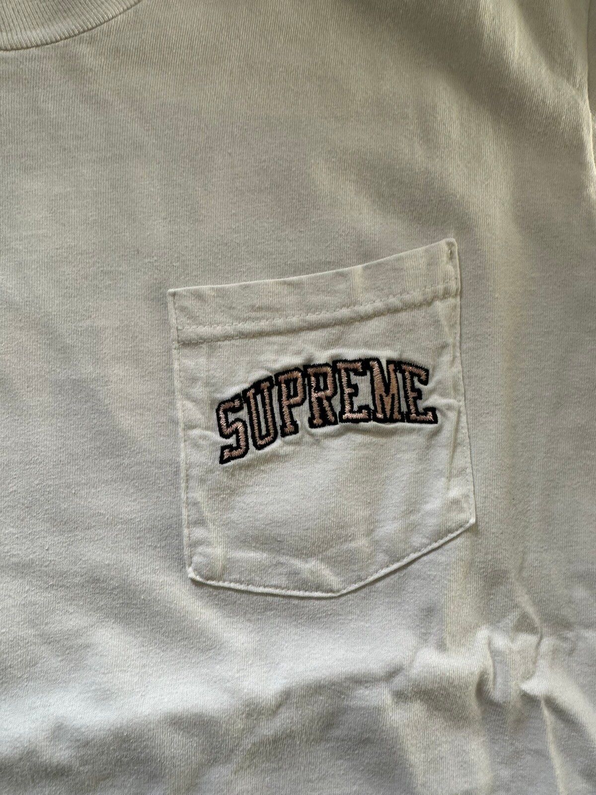 Supreme Supreme x 47 brand x Raiders shirt Size US M / EU 48-50 / 2 - 2 Preview