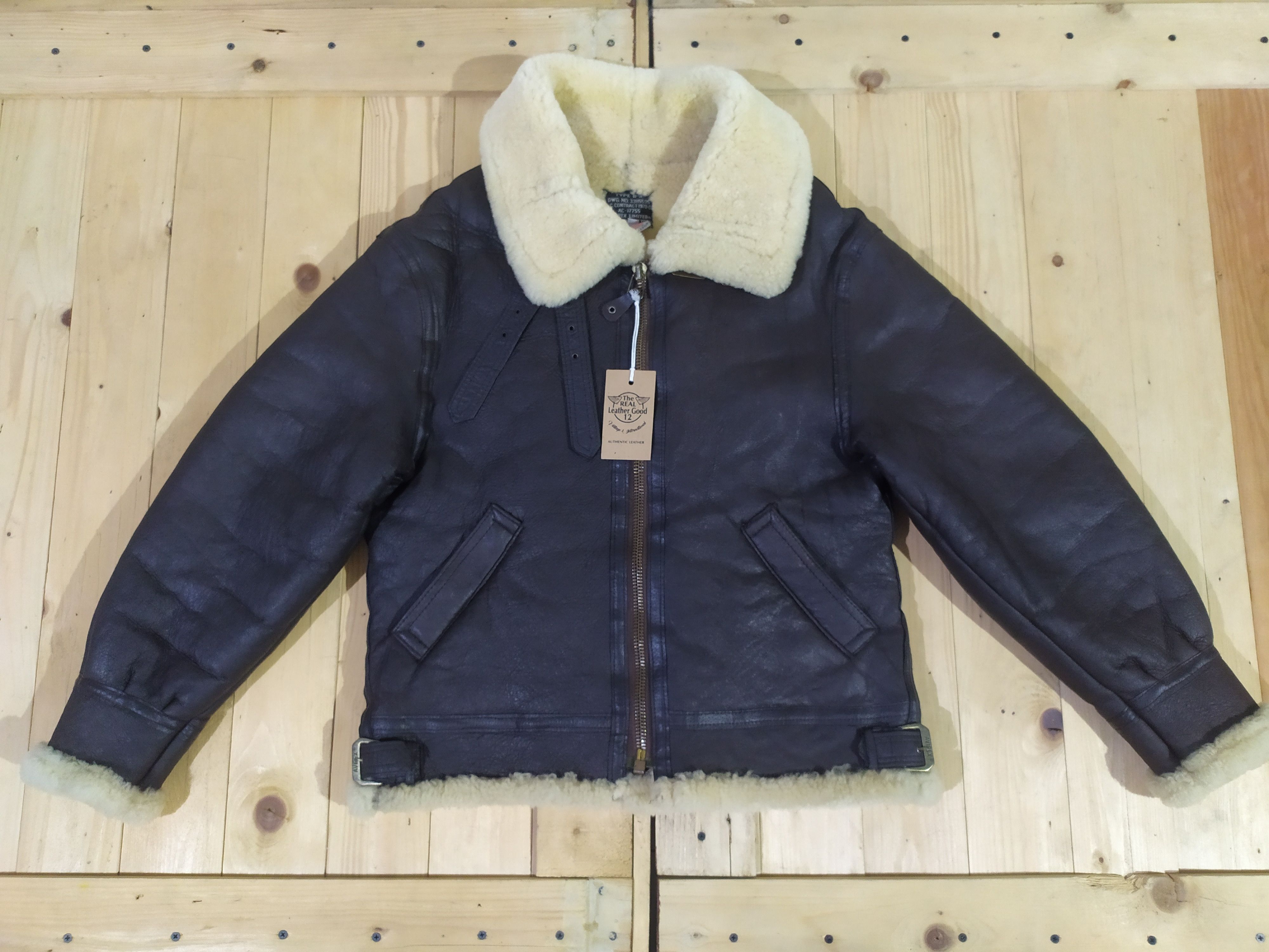 AVIREX NYC LIMITED LEATHER TYPE B3 U.S.A.A.F FLIGHT JACKET